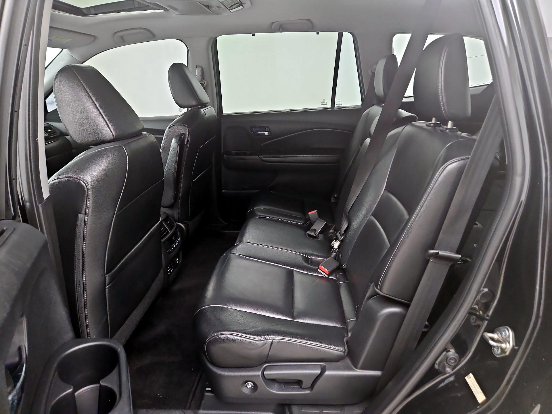 Thumbnail: 2016 Honda Pilot - 19