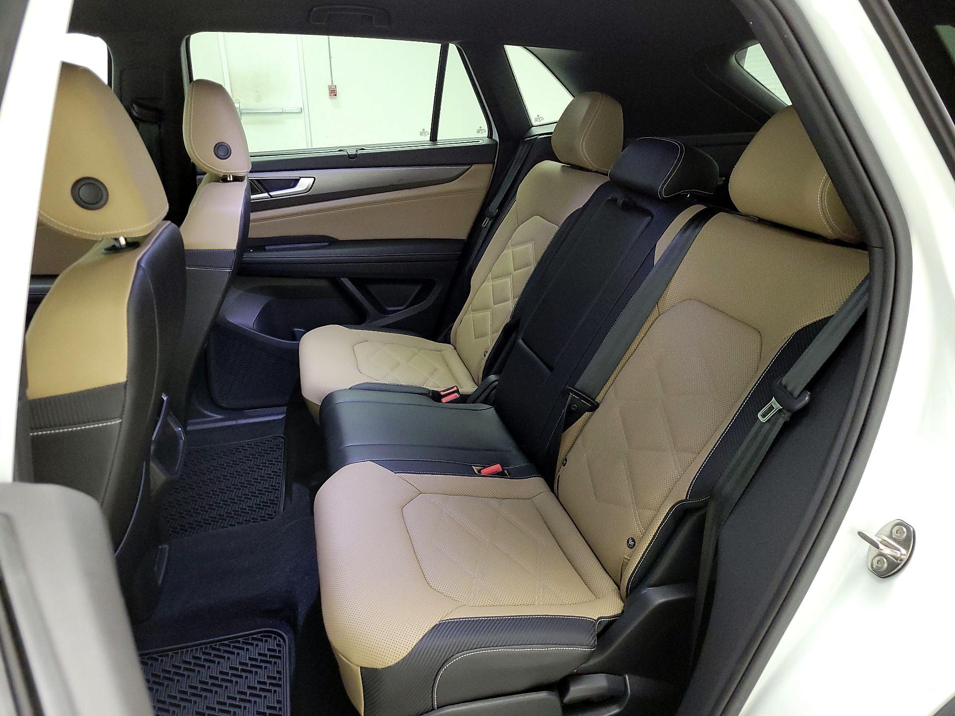 Thumbnail: 2024 Volkswagen Atlas - 20