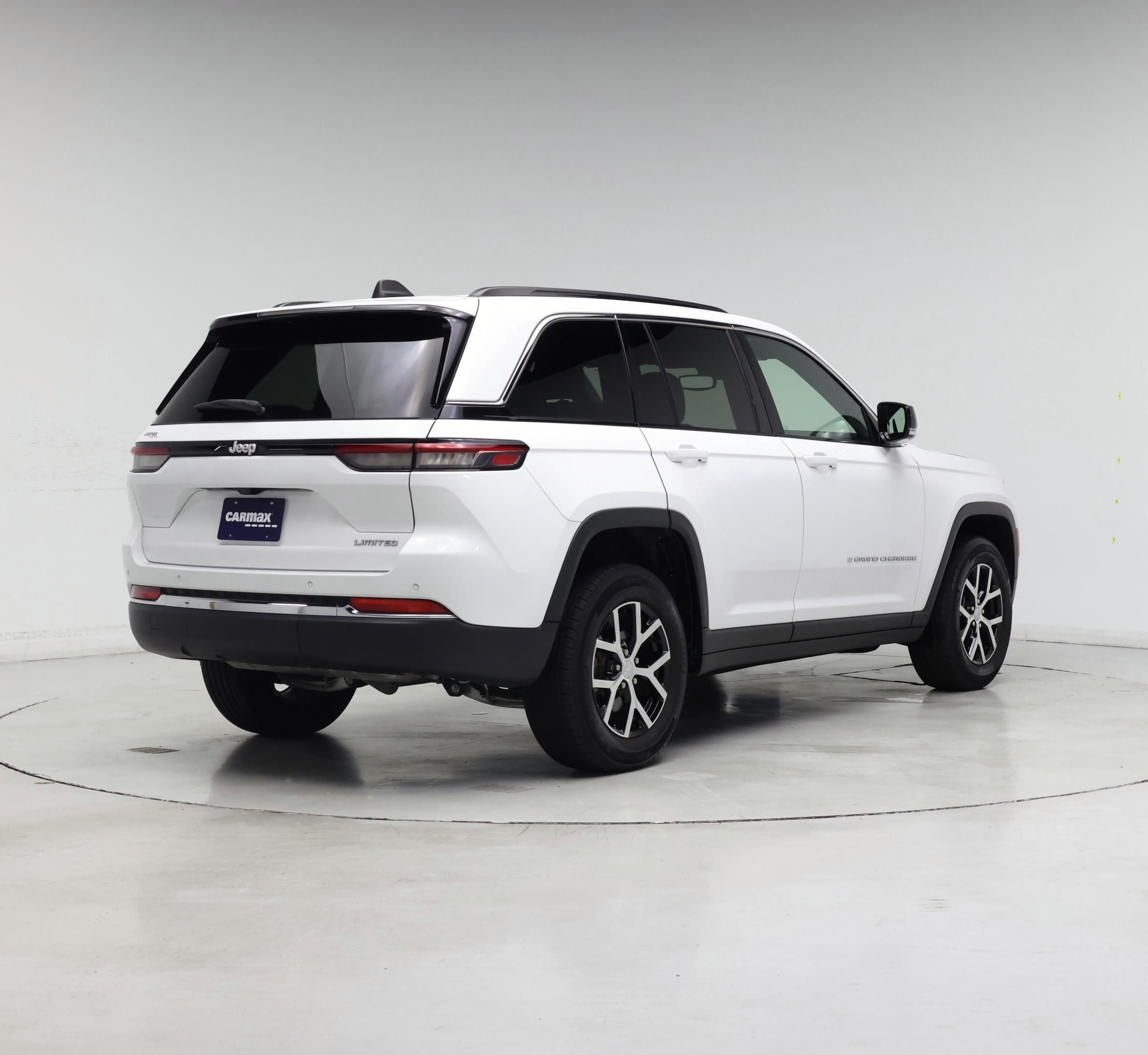Thumbnail: 2024 Jeep Grand Cherokee - 8
