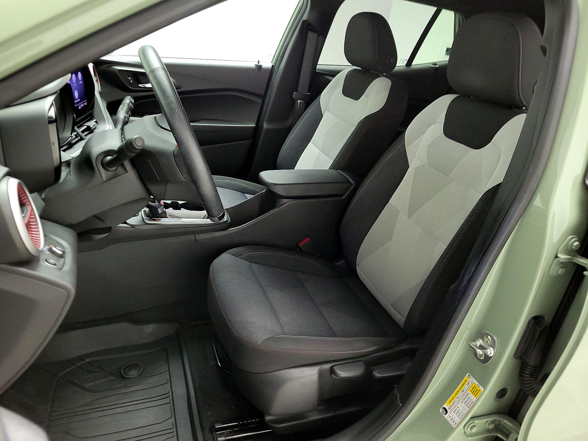 Thumbnail: 2024 Chevrolet Trax - 11