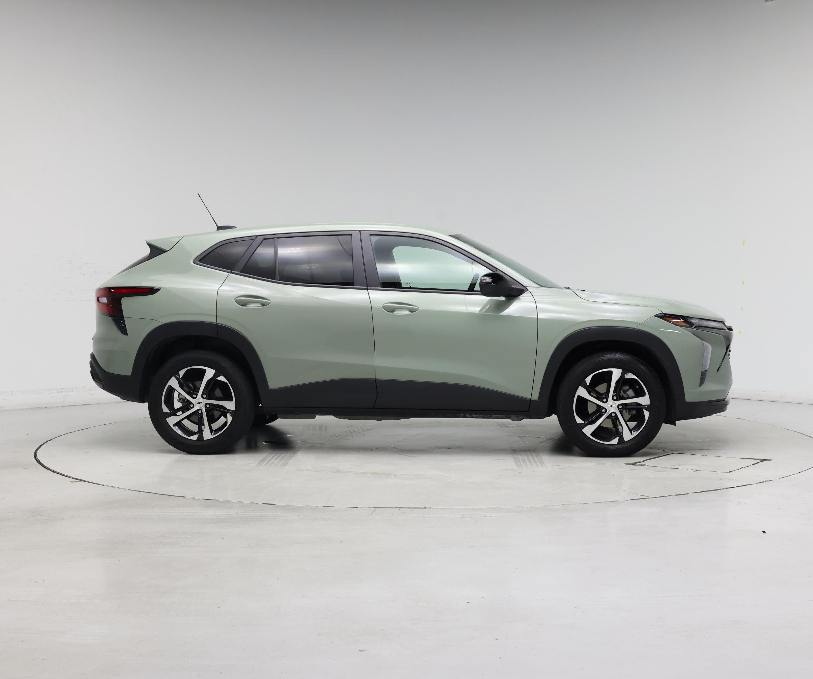Thumbnail: 2024 Chevrolet Trax - 7