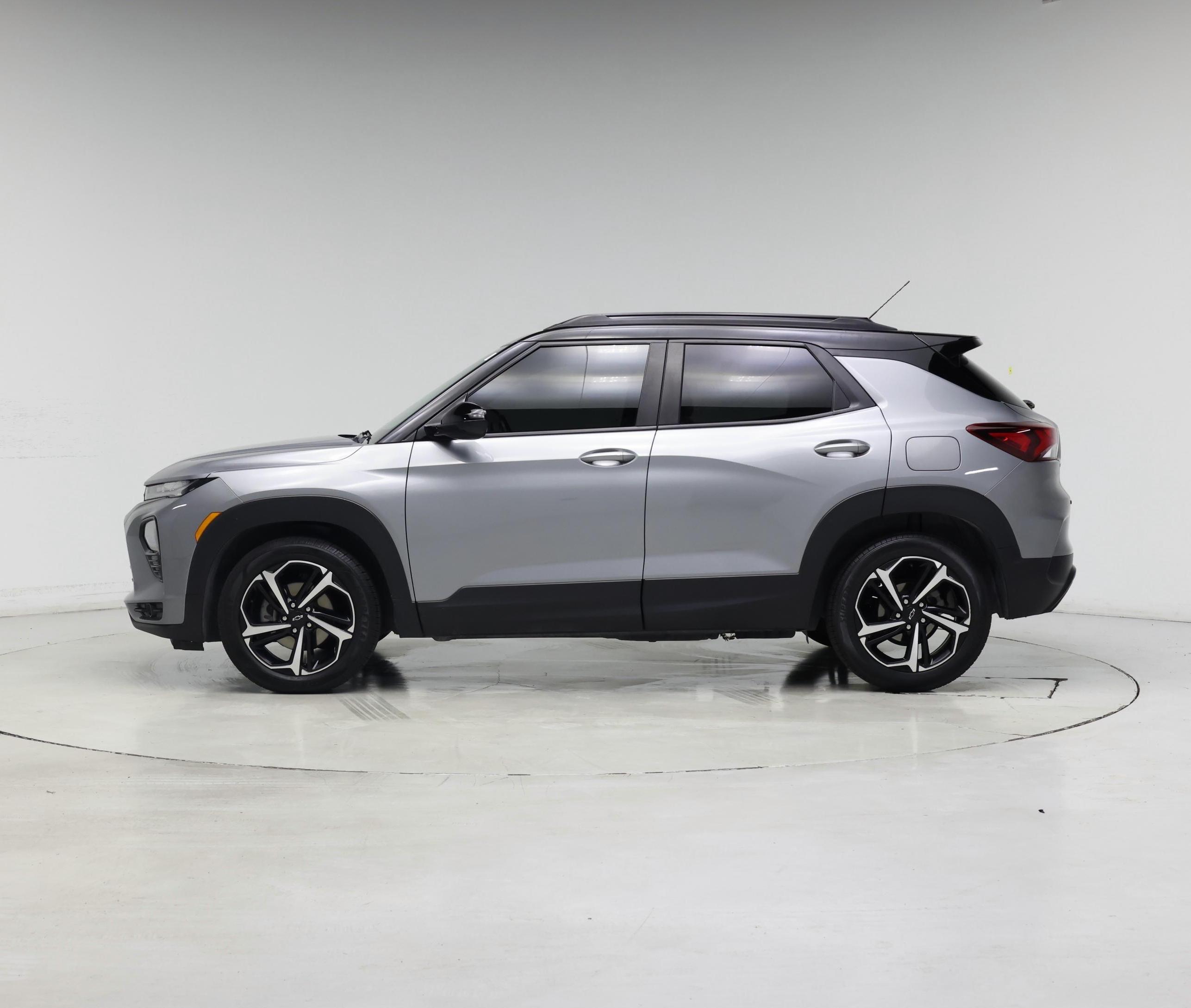 Thumbnail: 2023 Chevrolet TrailBlazer - 3