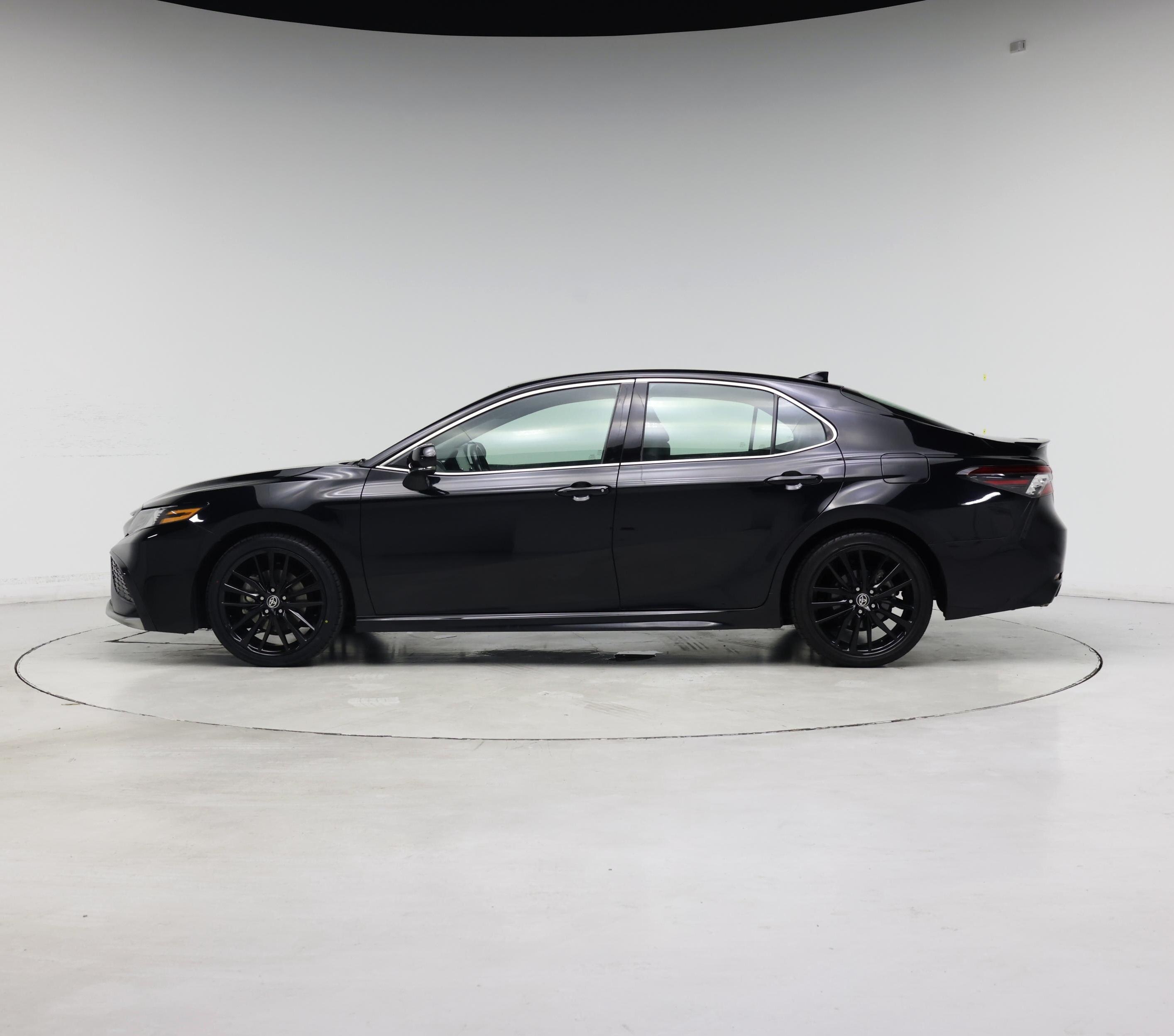 Thumbnail: 2023 Toyota Camry - 3