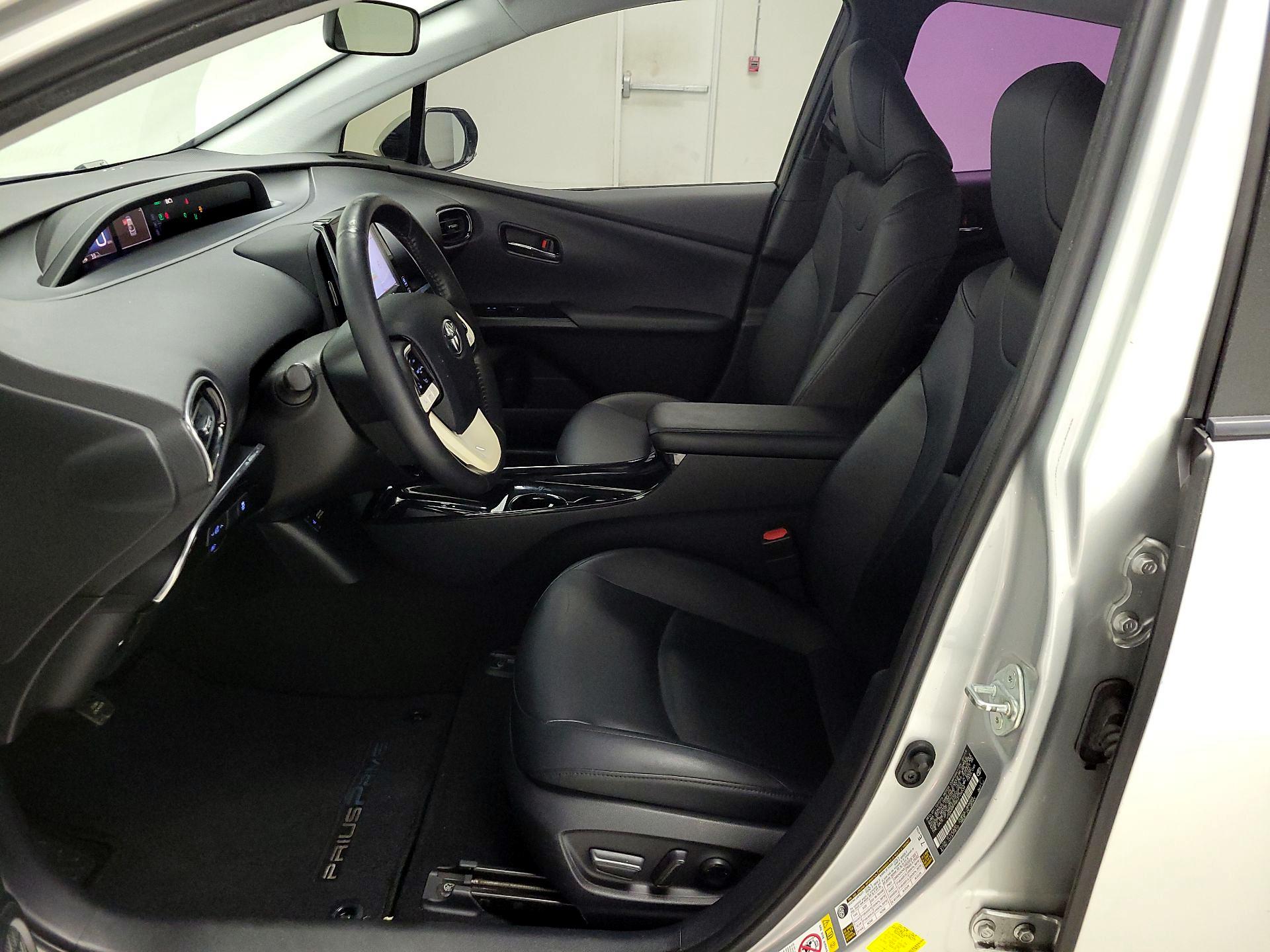 Thumbnail: 2019 Toyota Prius Prime - 11