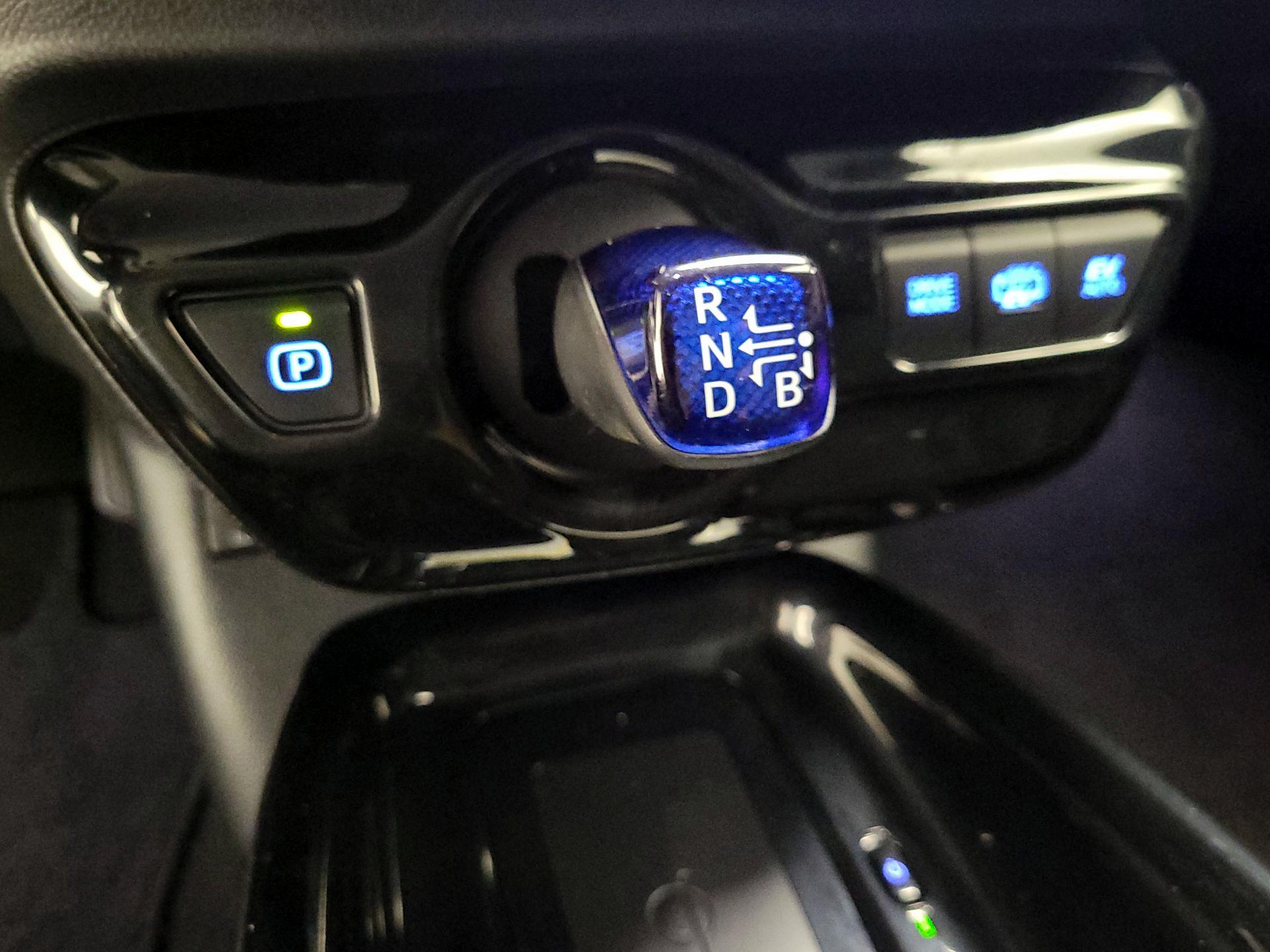 Thumbnail: 2019 Toyota Prius Prime - 18