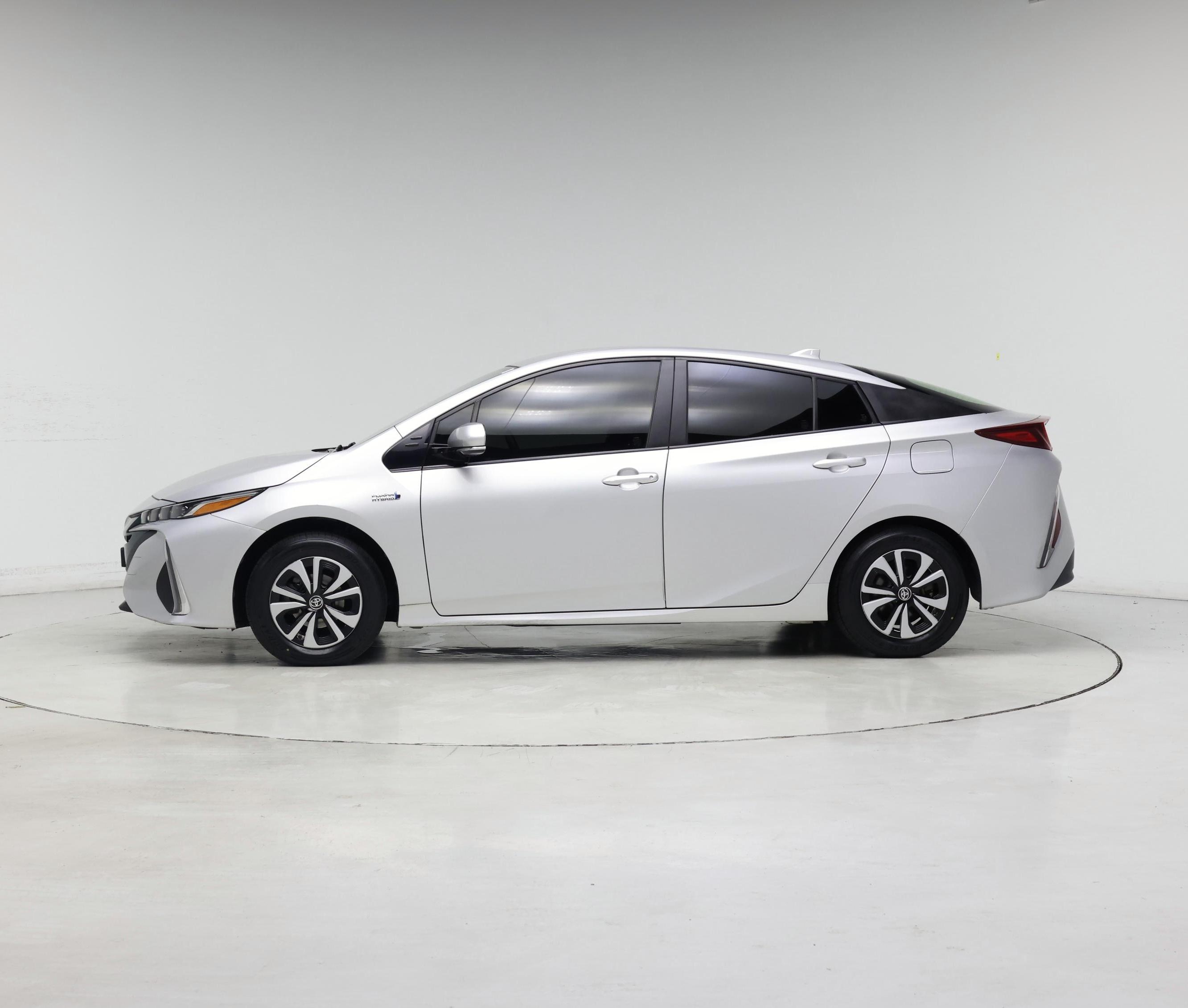 Thumbnail: 2019 Toyota Prius Prime - 3