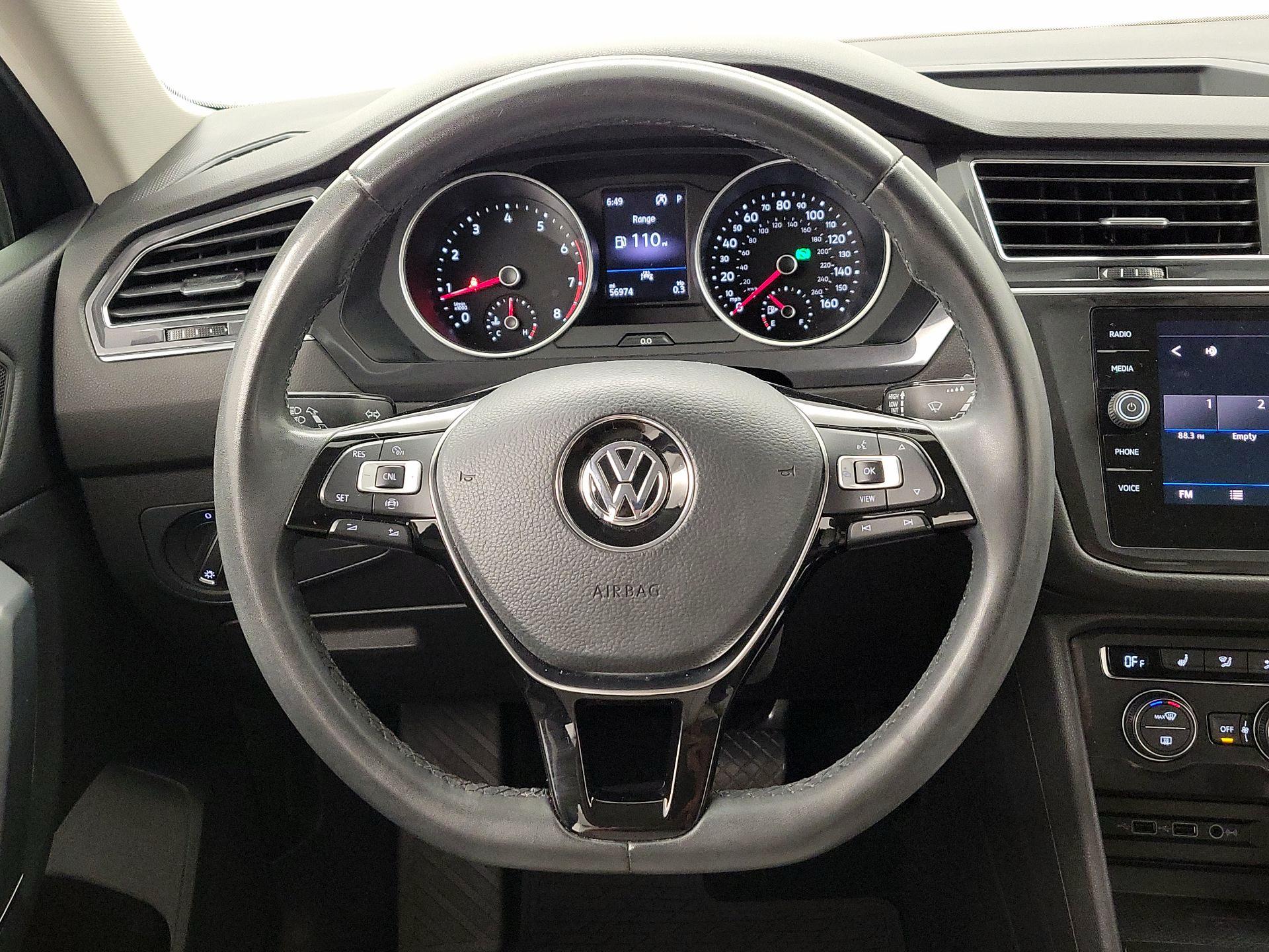 Thumbnail: 2020 Volkswagen Tiguan - 10