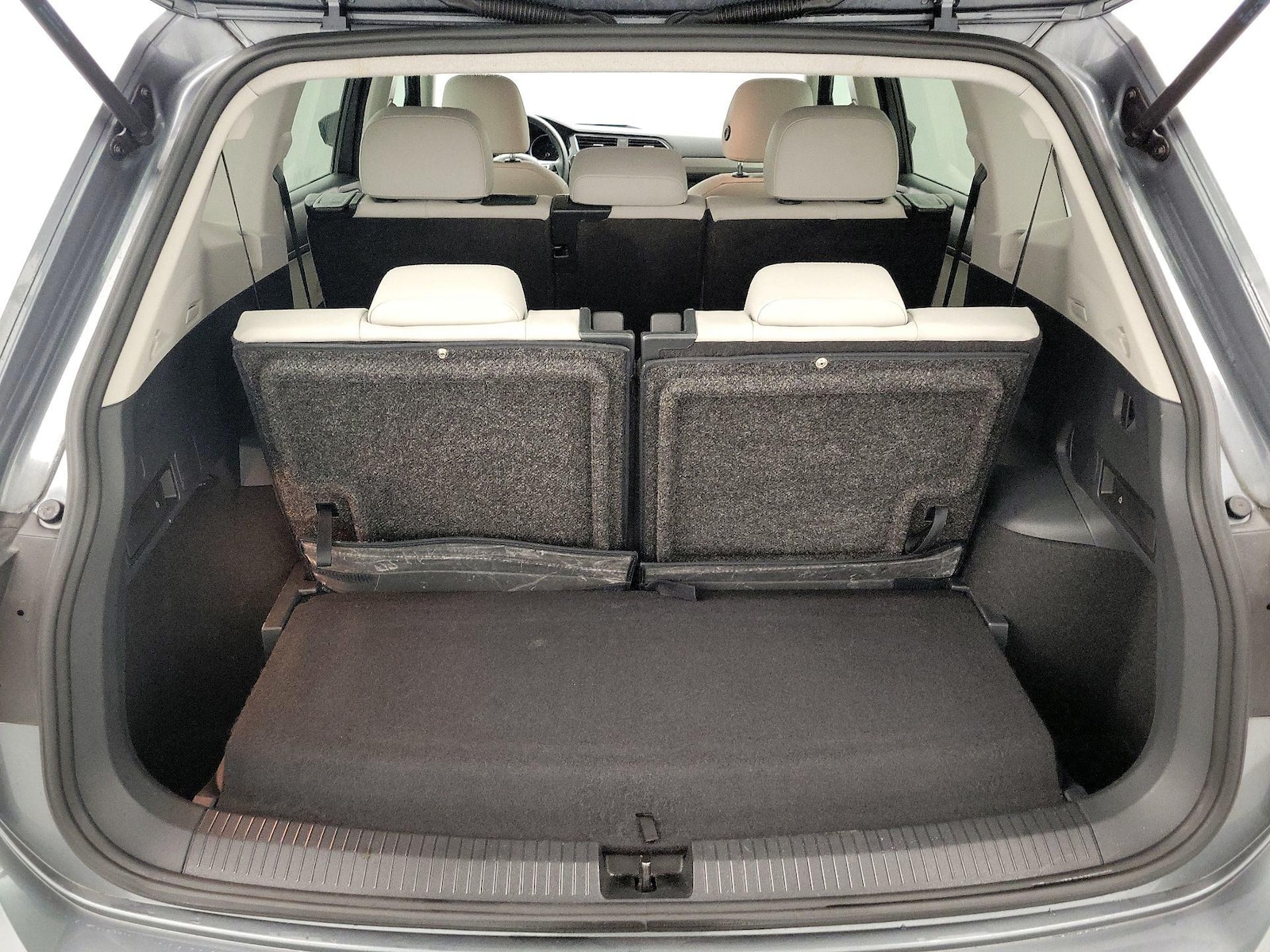 2020 Volkswagen Tiguan SE - Photo 22