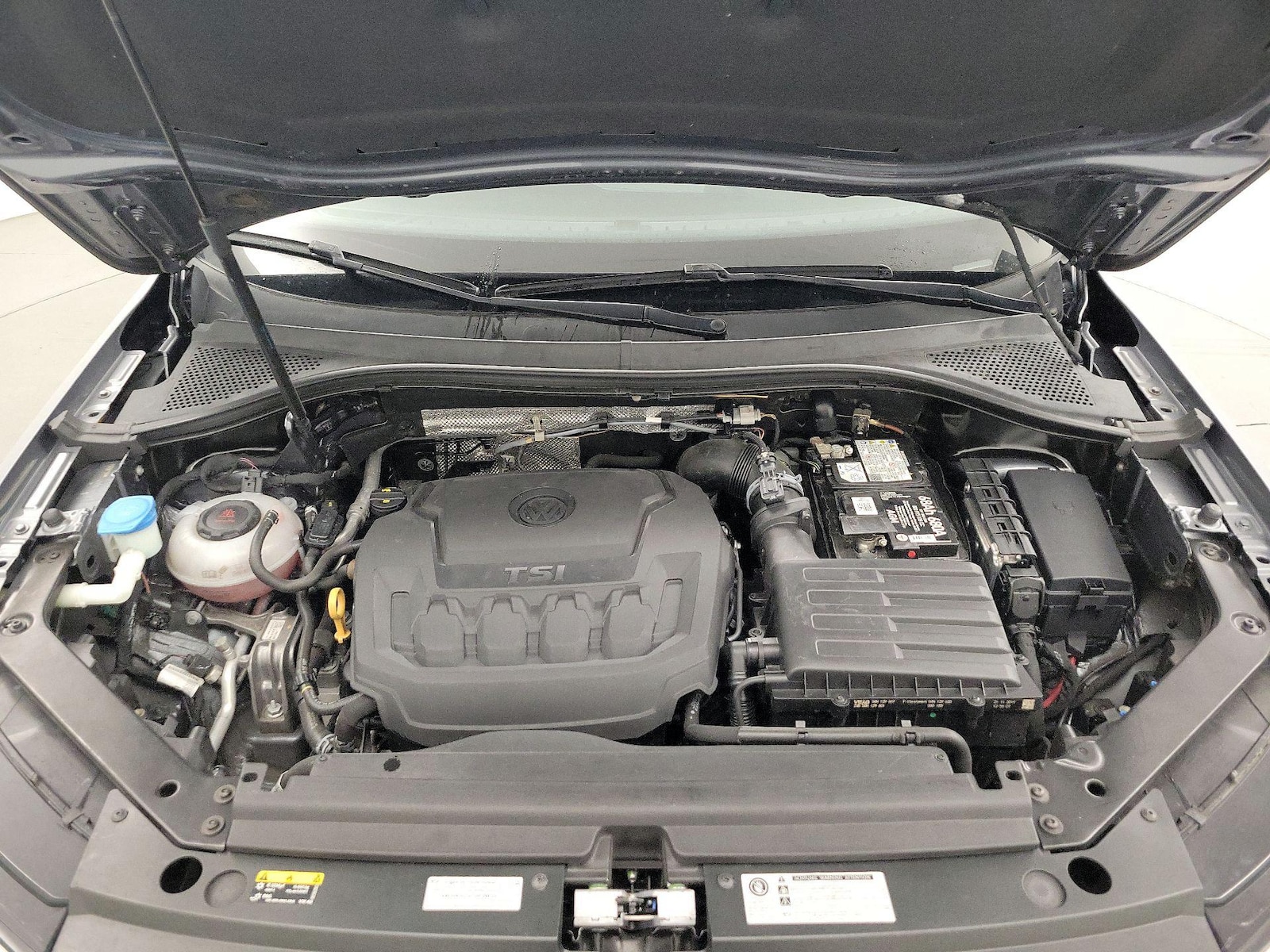 2020 Volkswagen Tiguan SE - Photo 24