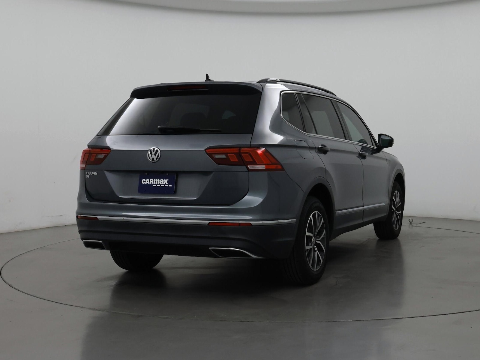 2020 Volkswagen Tiguan SE - Photo 9