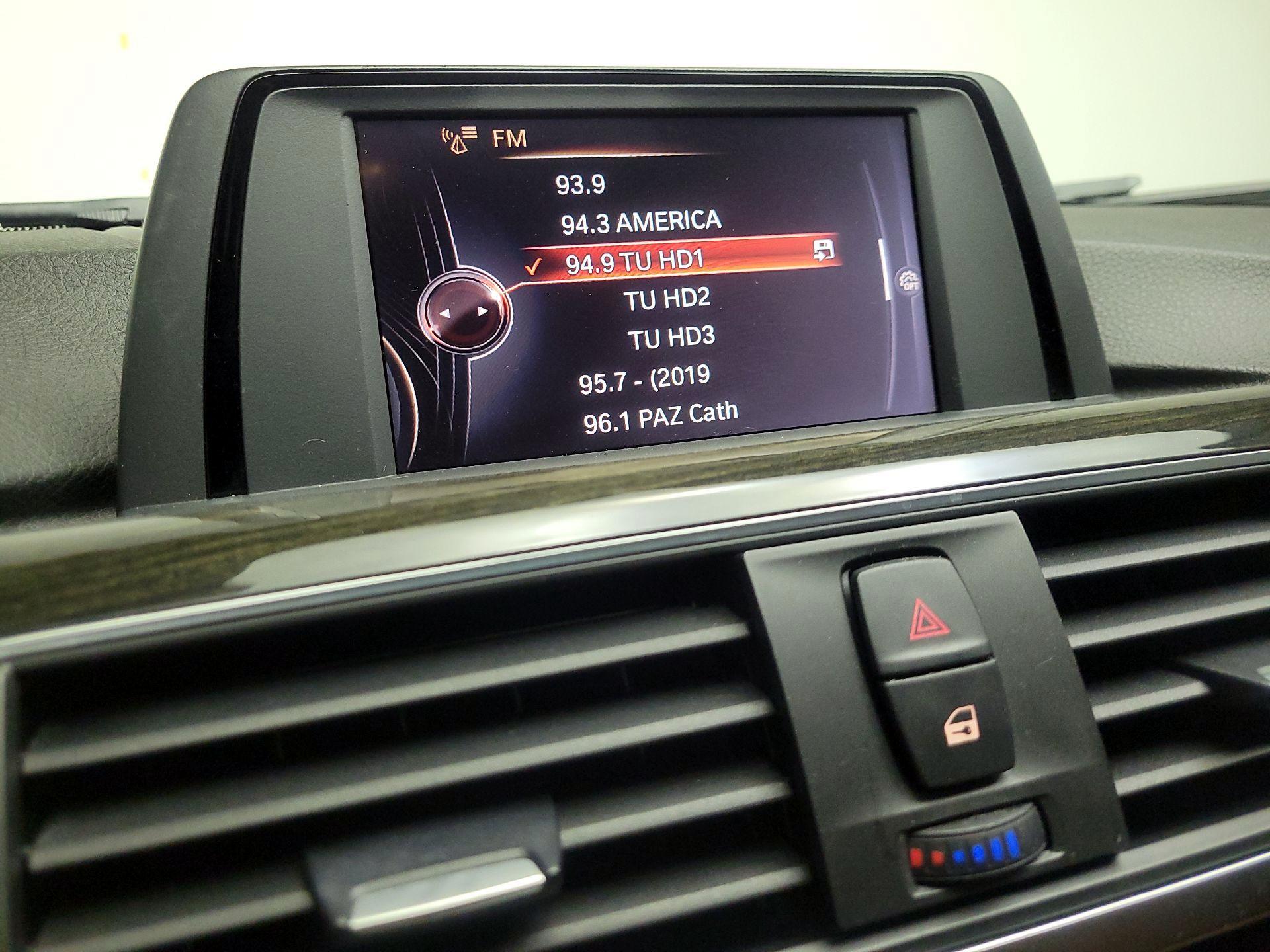 Thumbnail: 2016 BMW 3 Series - 15