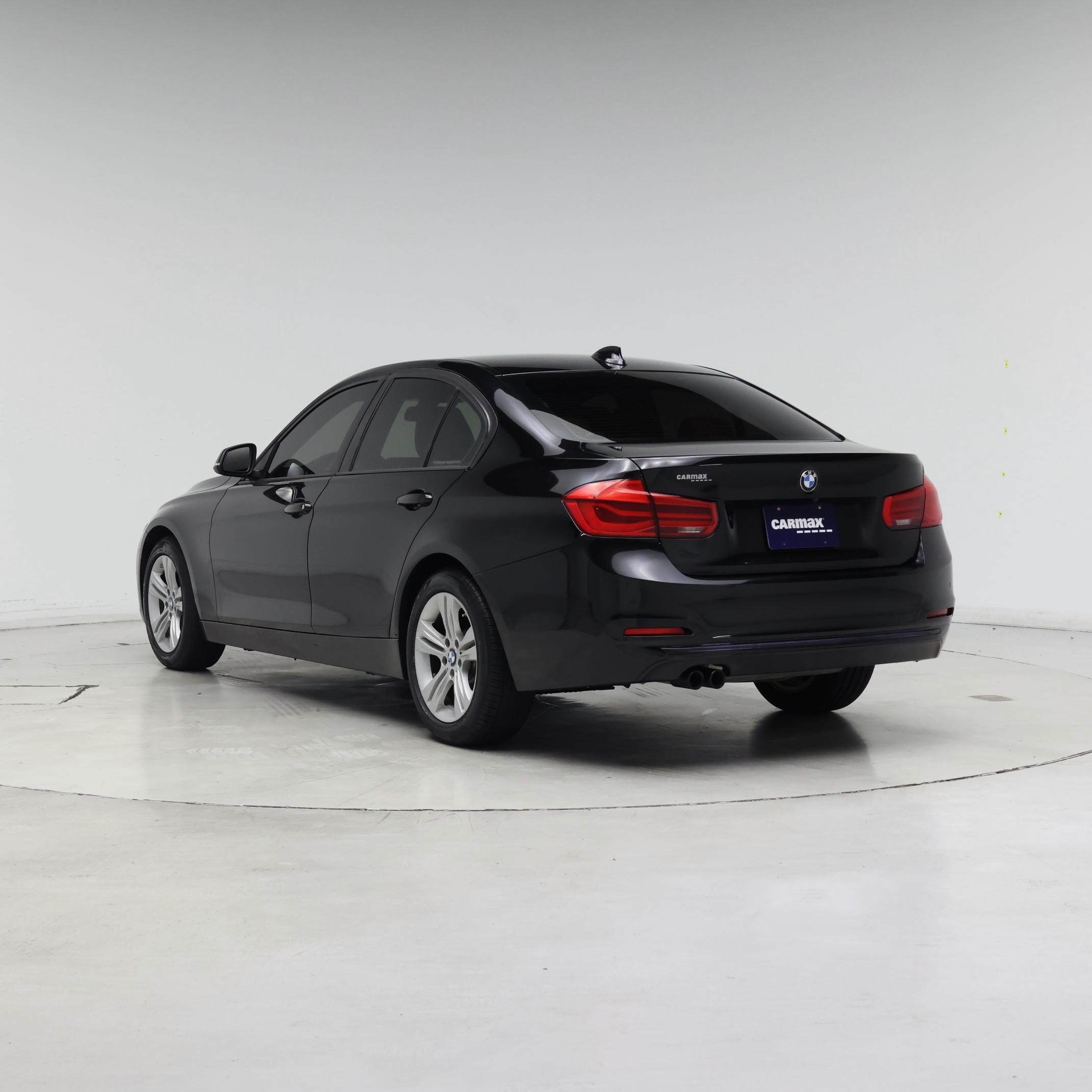 Thumbnail: 2016 BMW 3 Series - 2