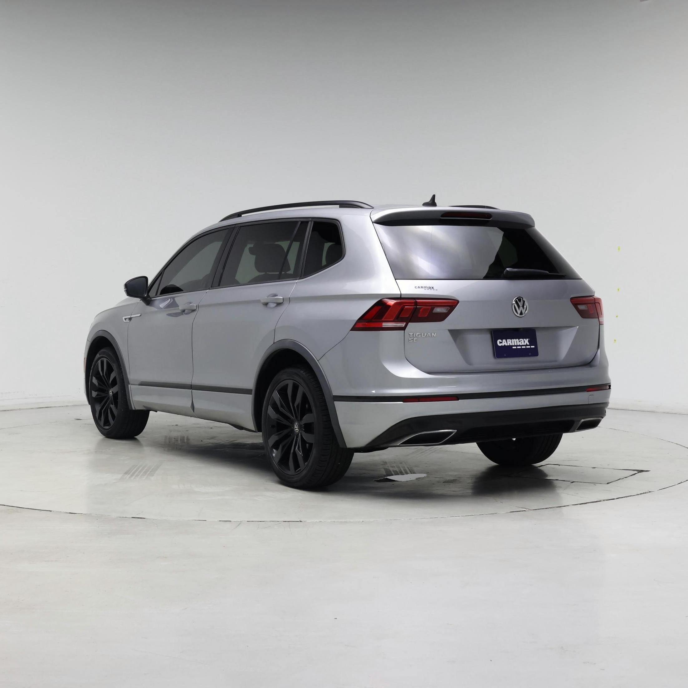 Thumbnail: 2020 Volkswagen Tiguan - 2