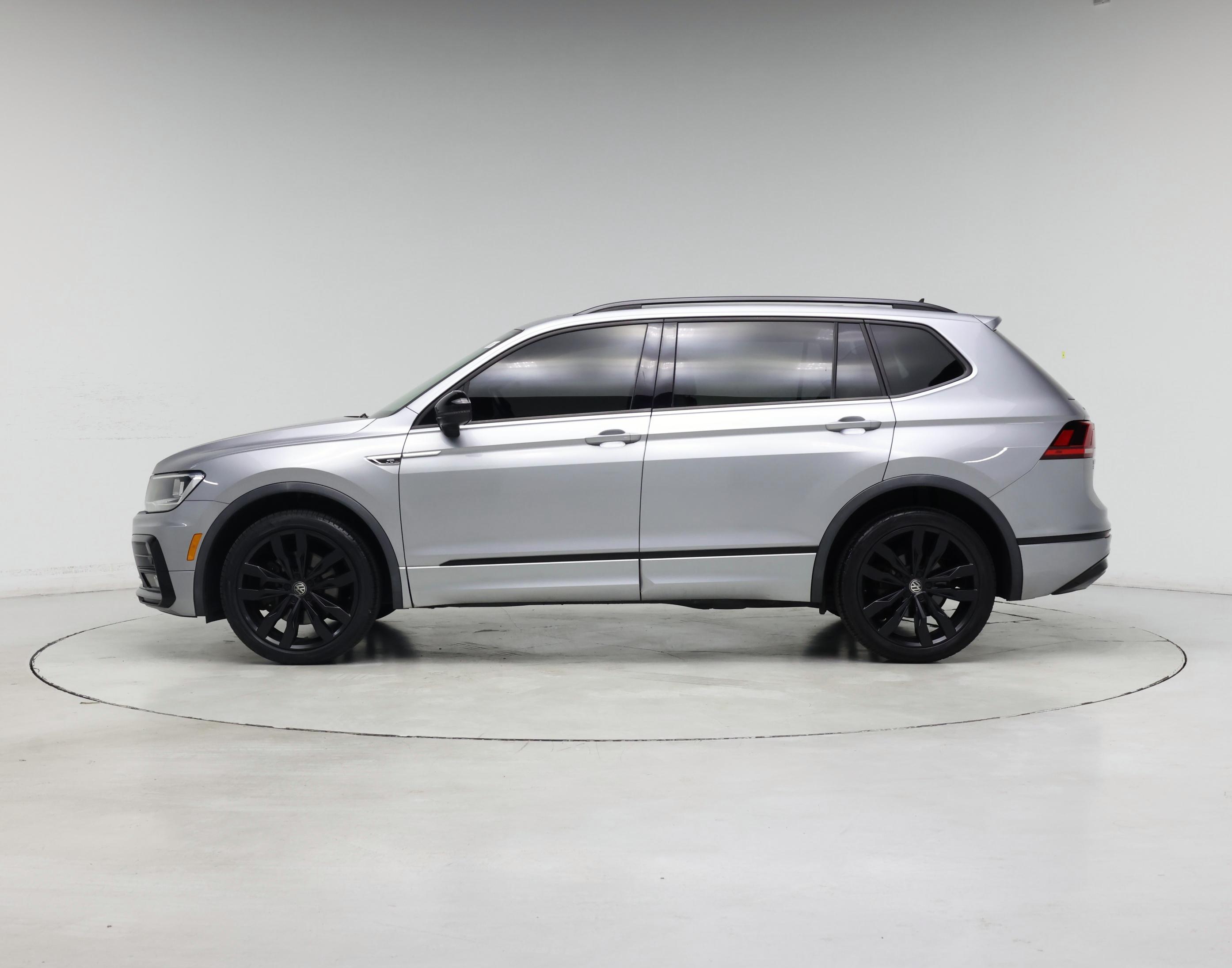 Thumbnail: 2020 Volkswagen Tiguan - 3