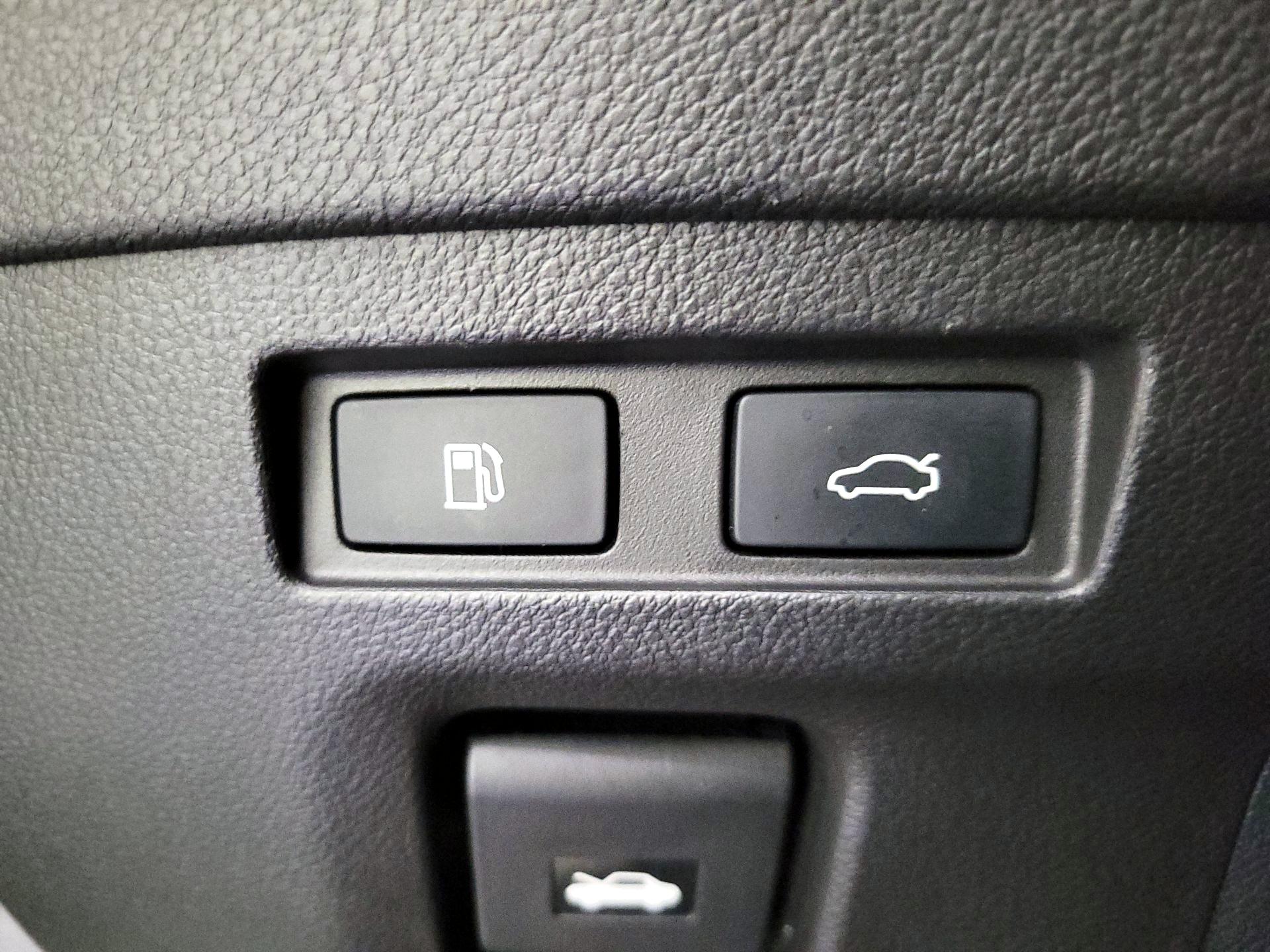 Thumbnail: 2024 Lexus ES - 13