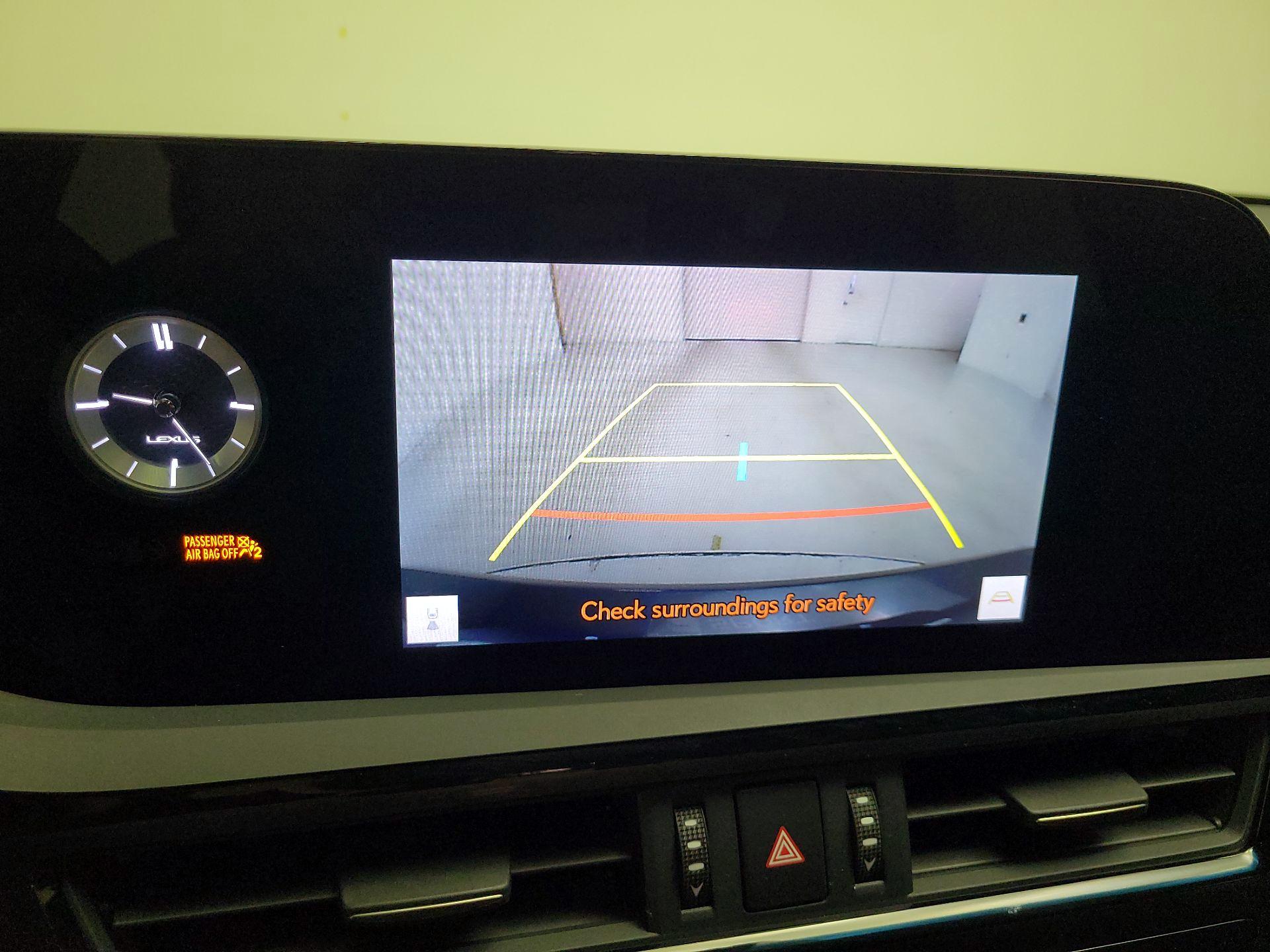 Thumbnail: 2024 Lexus ES - 15