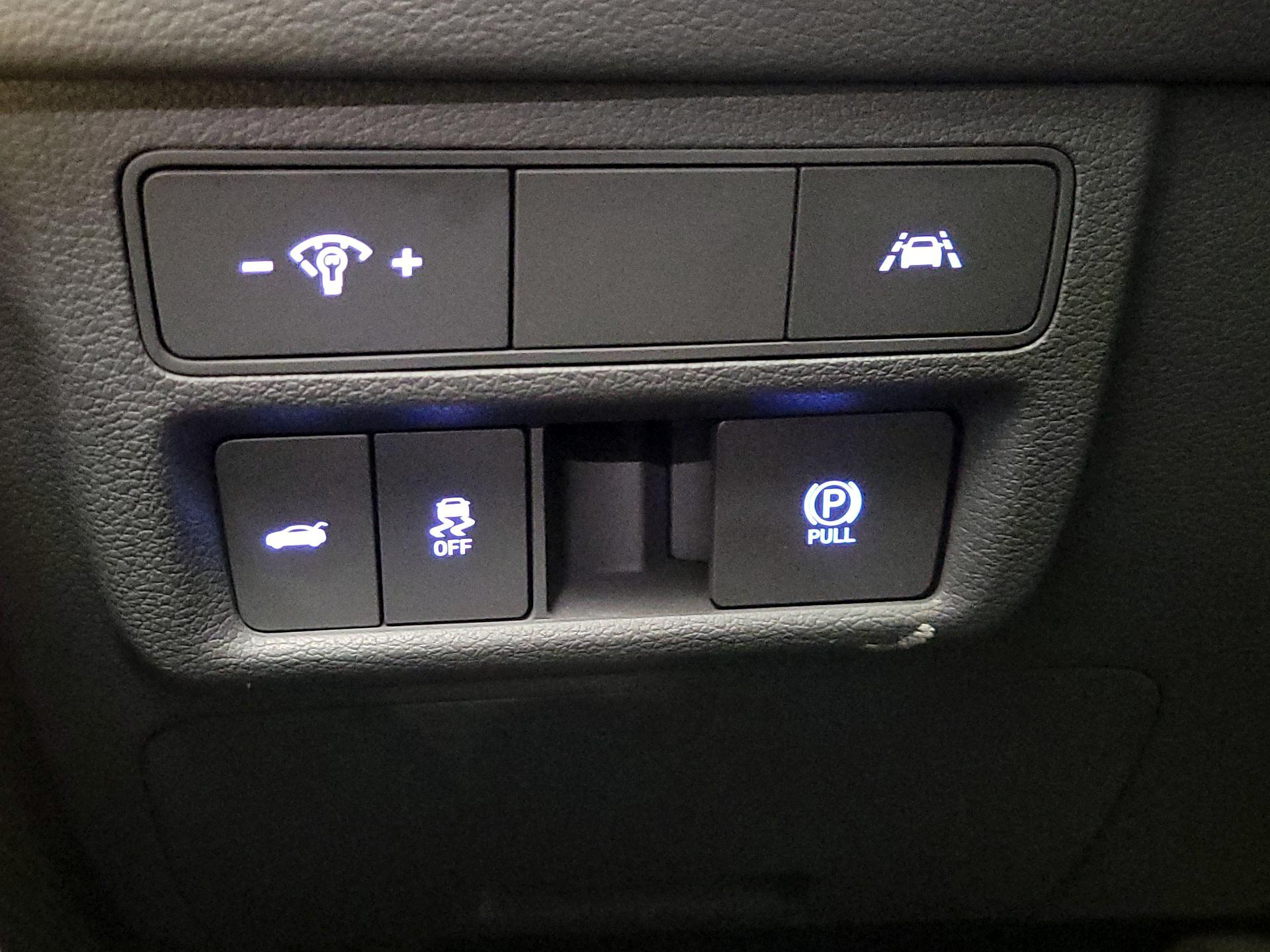 Thumbnail: 2020 Hyundai Sonata - 13