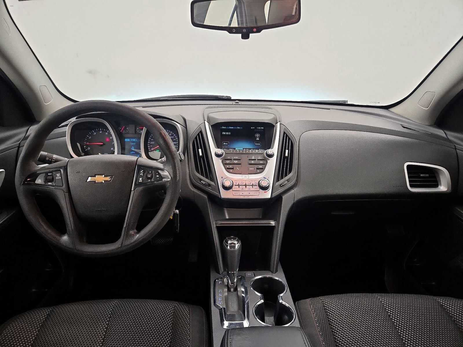 2017 Chevrolet Equinox LS - Photo 10