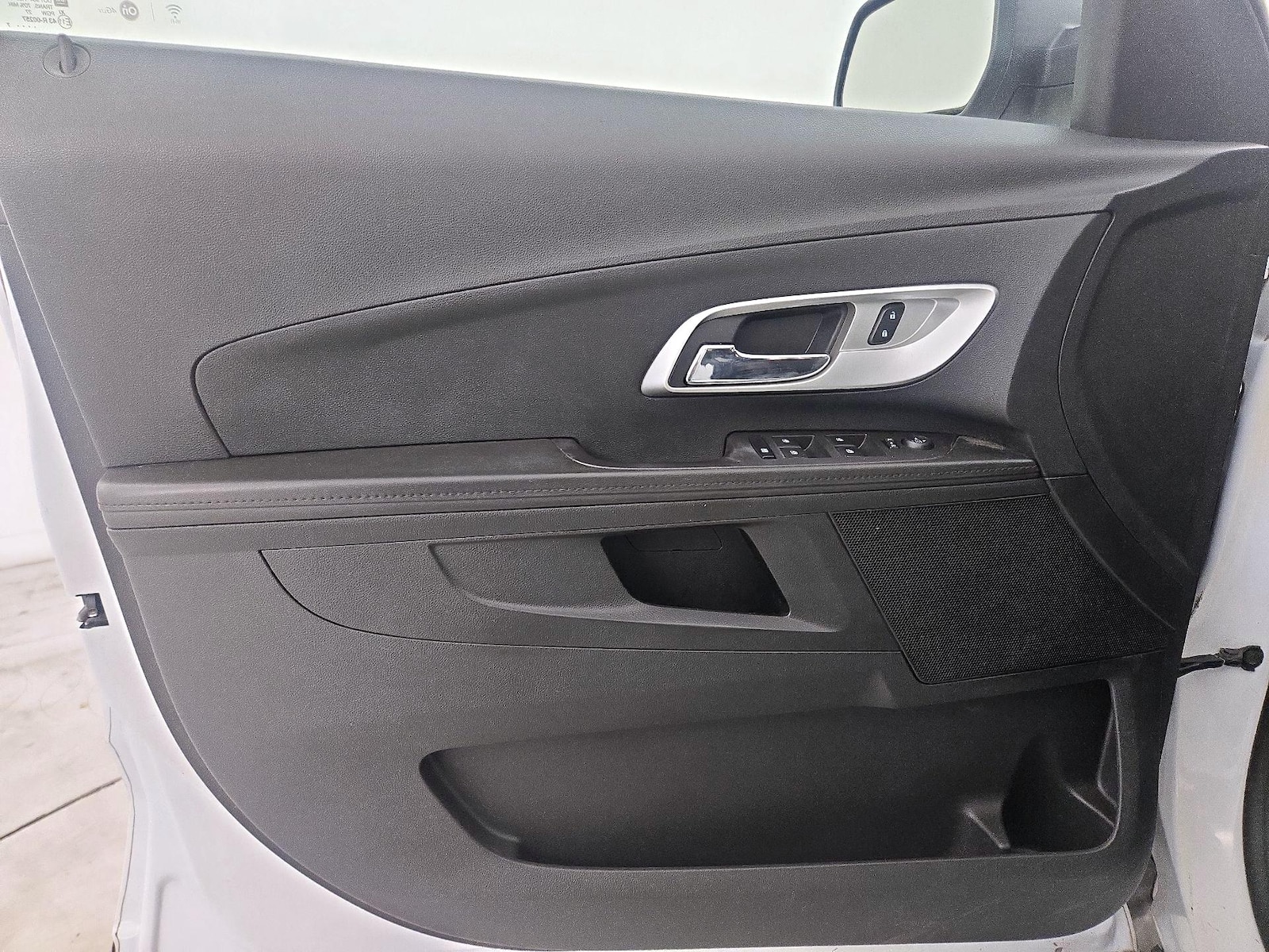 2017 Chevrolet Equinox LS - Photo 13
