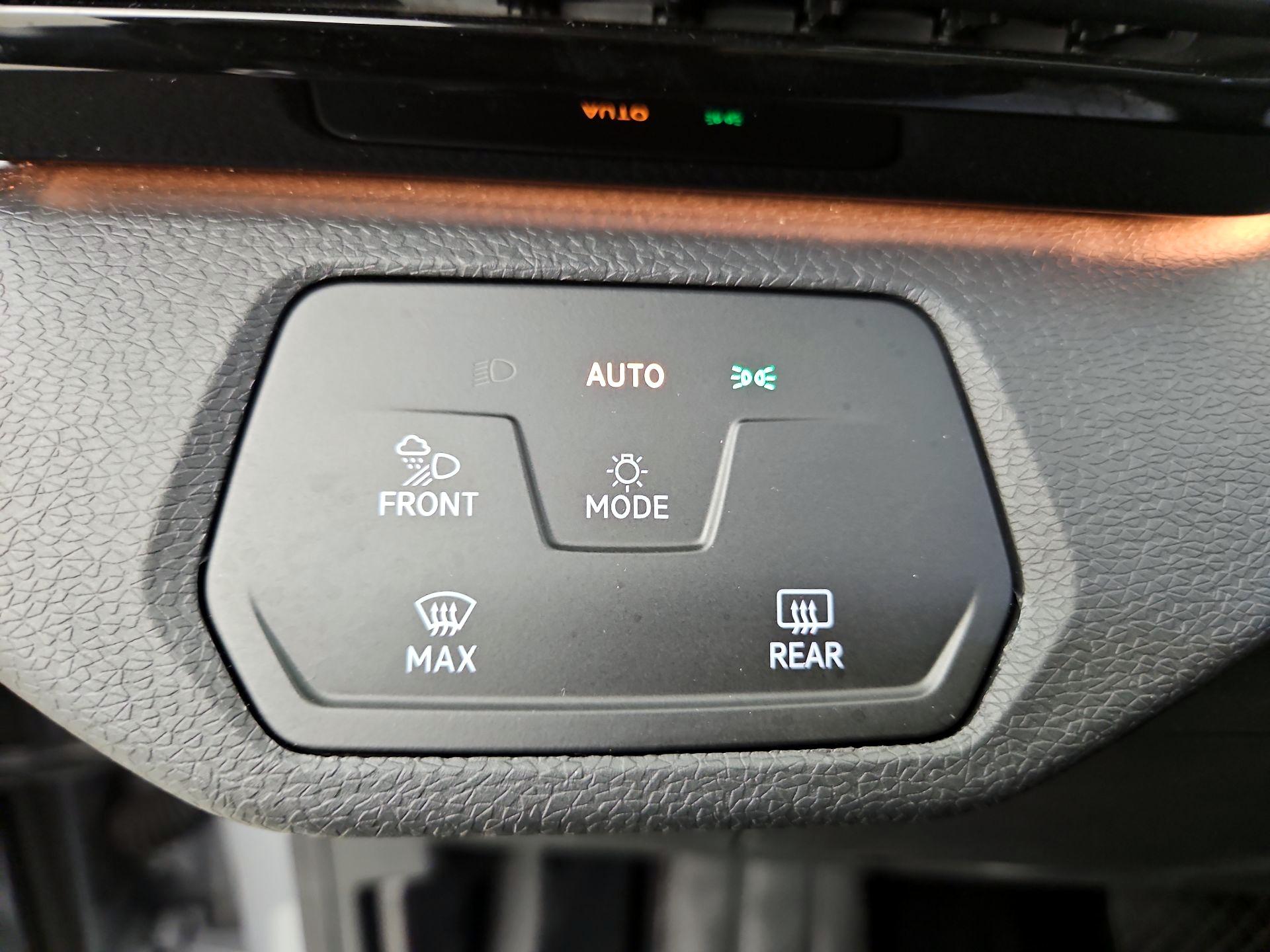 Thumbnail: 2022 Volkswagen ID.4 - 13