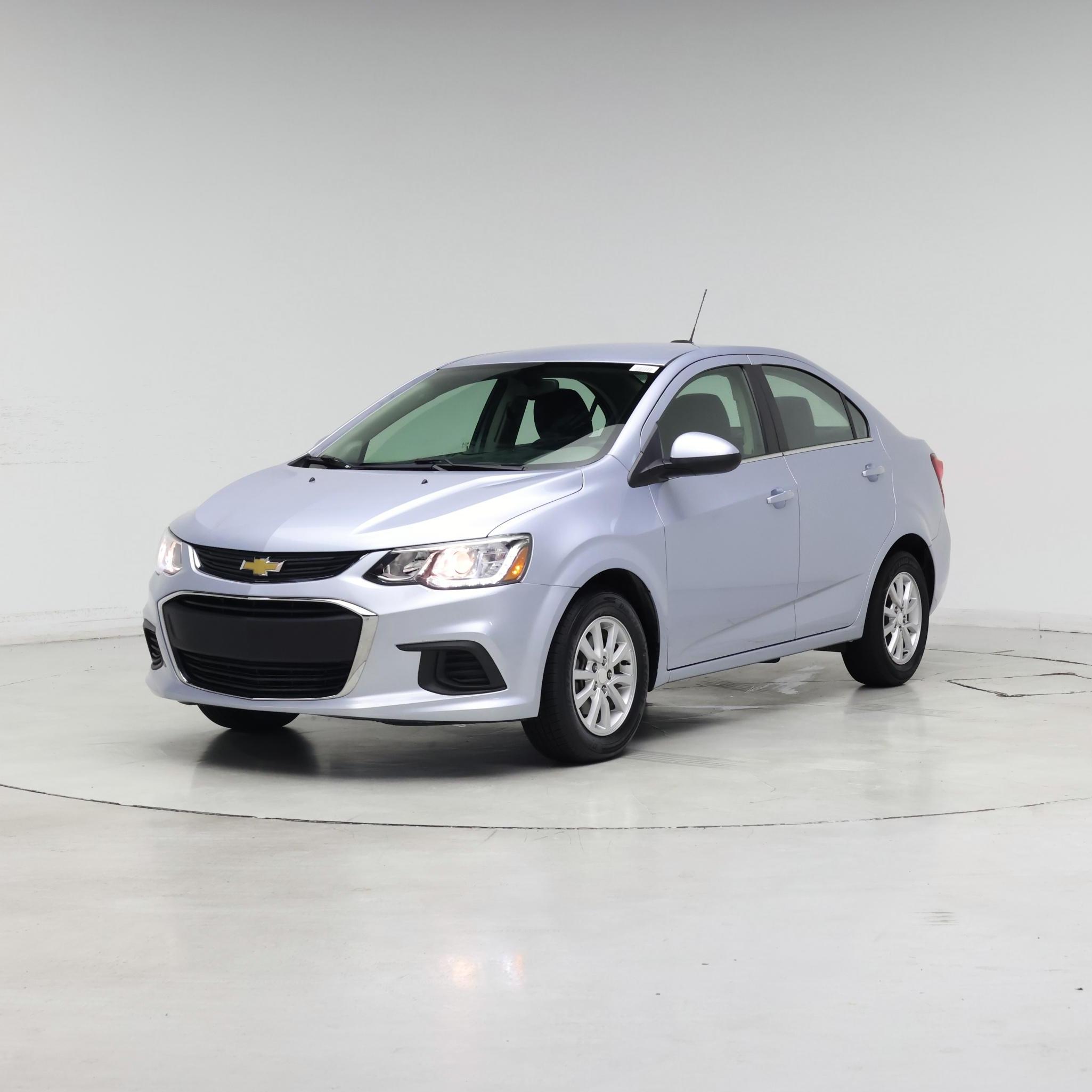 Thumbnail: 2017 Chevrolet Sonic - 4