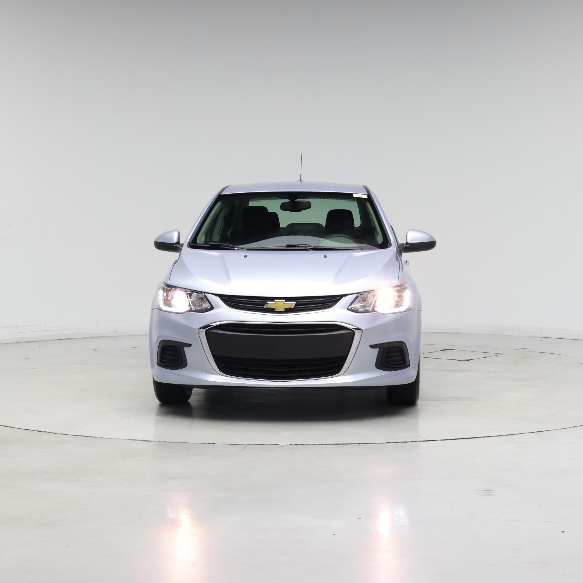Thumbnail: 2017 Chevrolet Sonic - 5