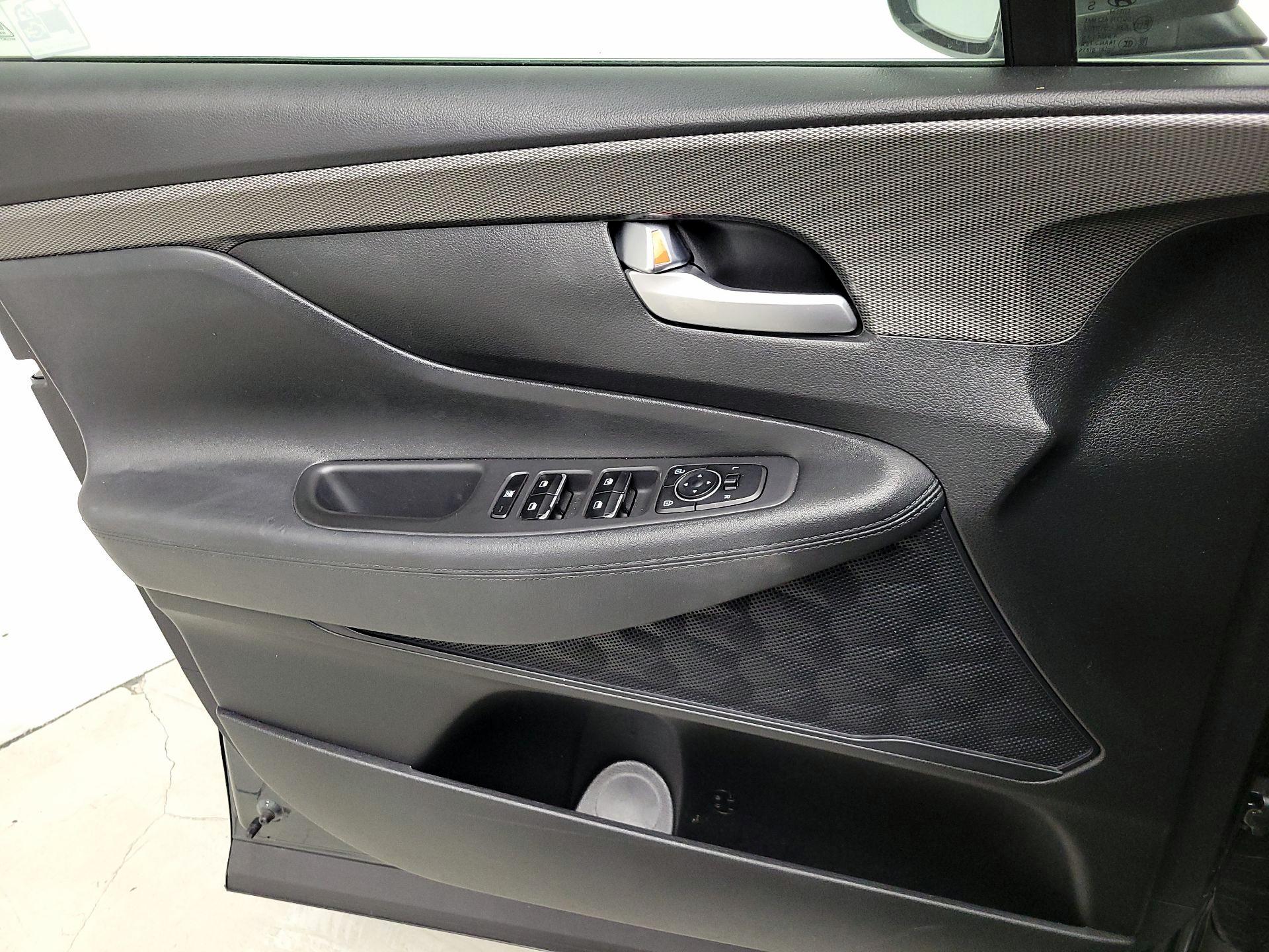 Thumbnail: 2020 Hyundai Santa Fe - 12