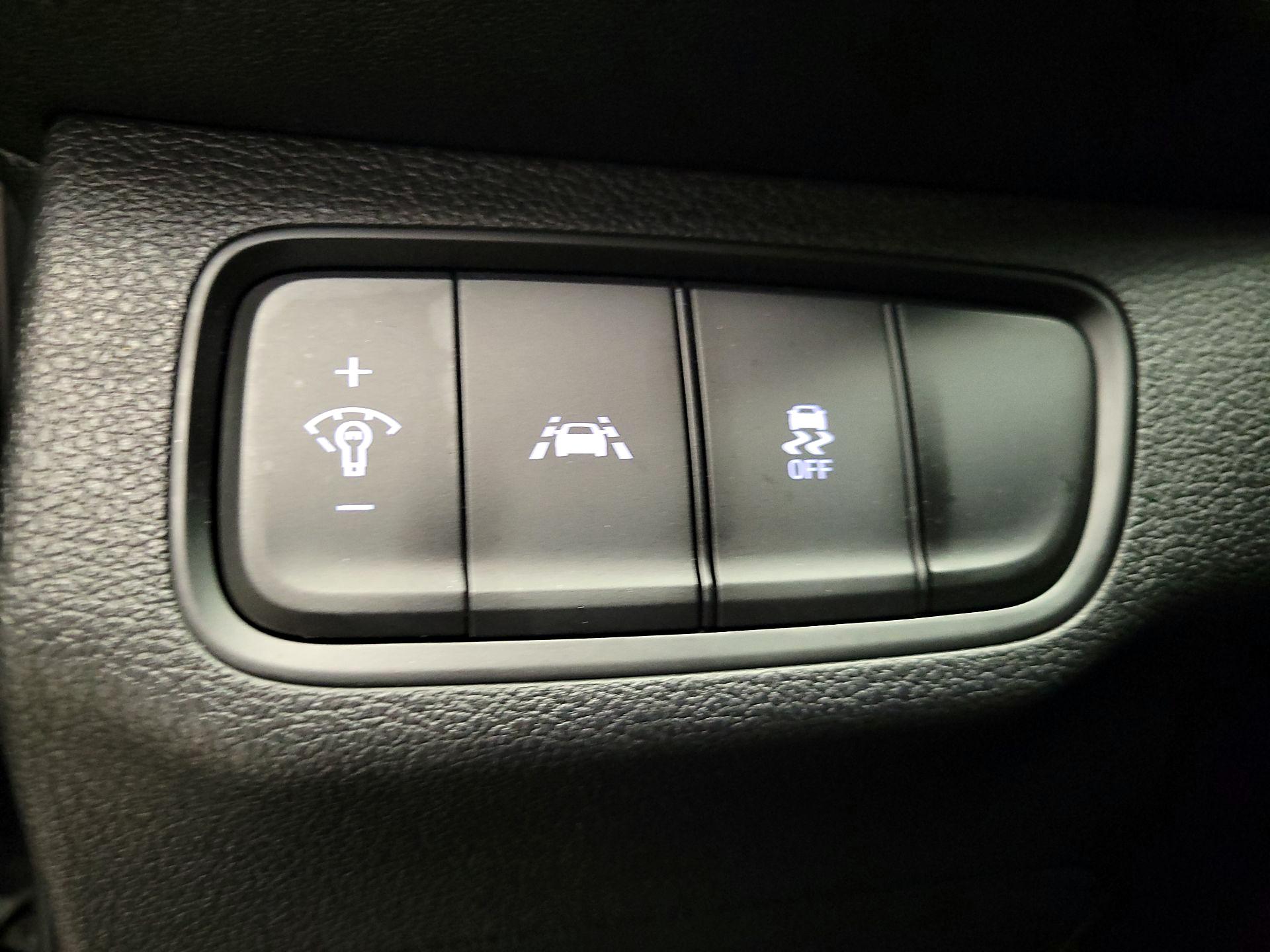 Thumbnail: 2020 Hyundai Santa Fe - 13