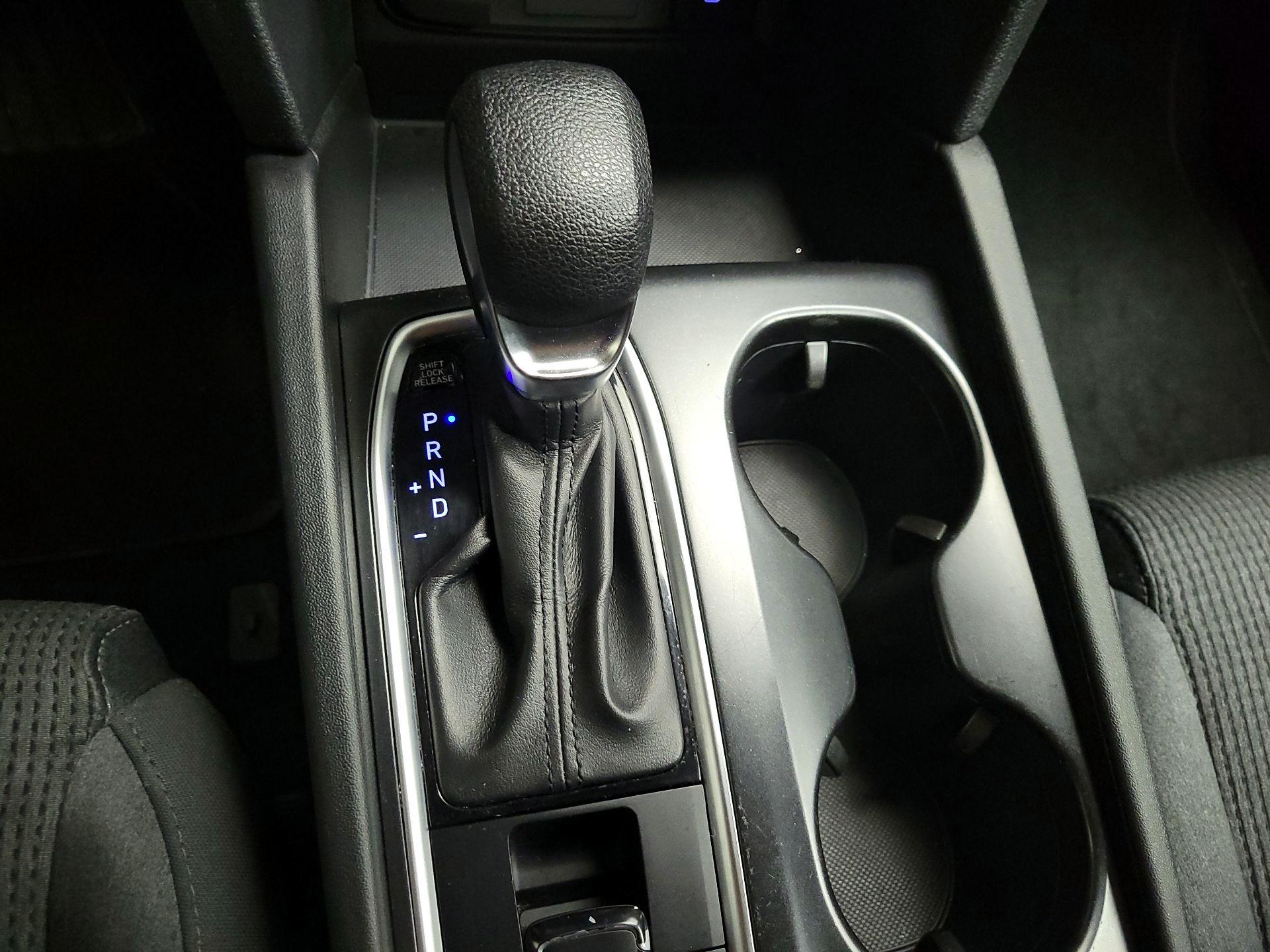 Thumbnail: 2020 Hyundai Santa Fe - 17