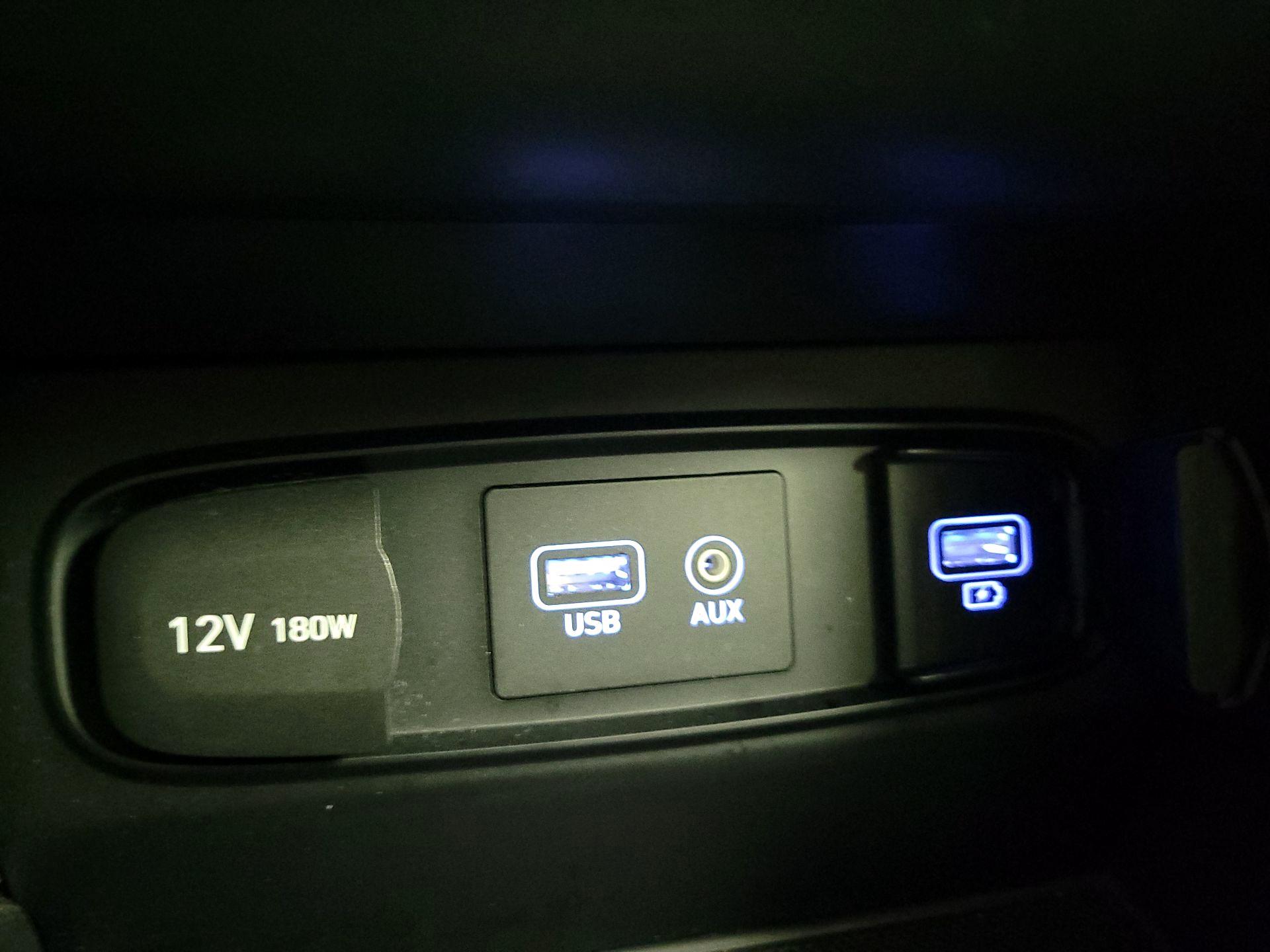 Thumbnail: 2020 Hyundai Santa Fe - 18