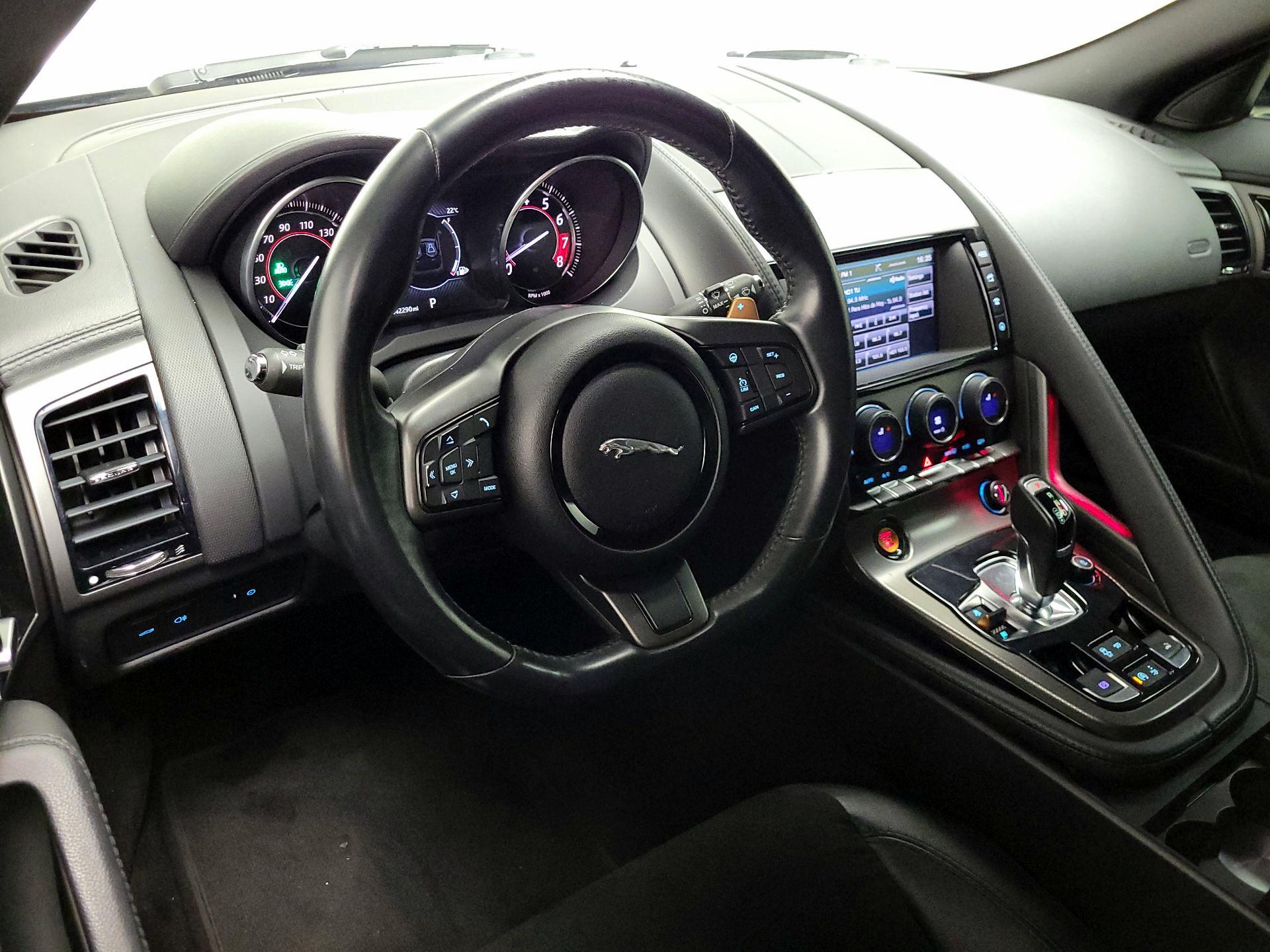Thumbnail: 2016 Jaguar F-Type - 9