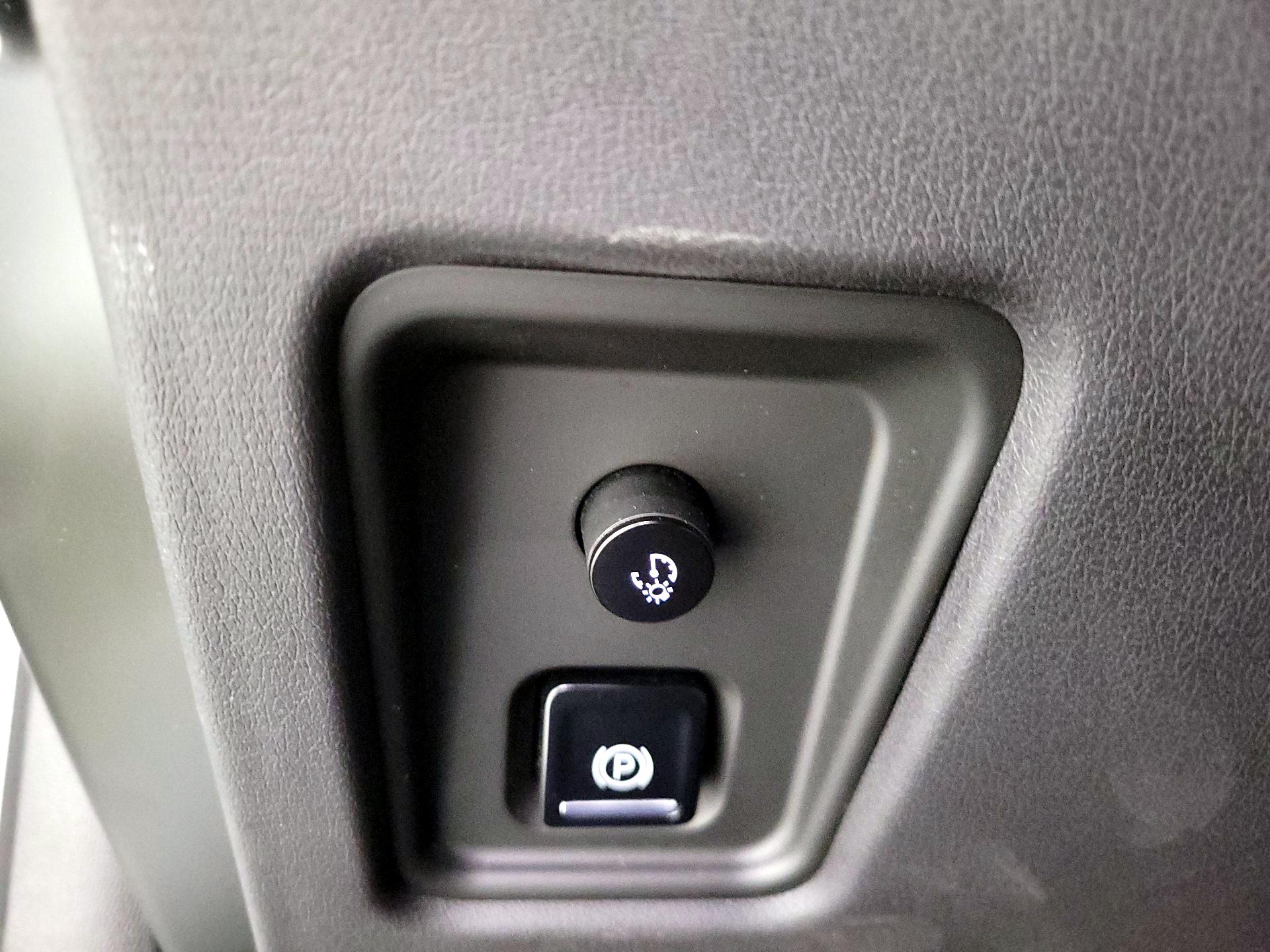 Thumbnail: 2024 Chevrolet Corvette - 13