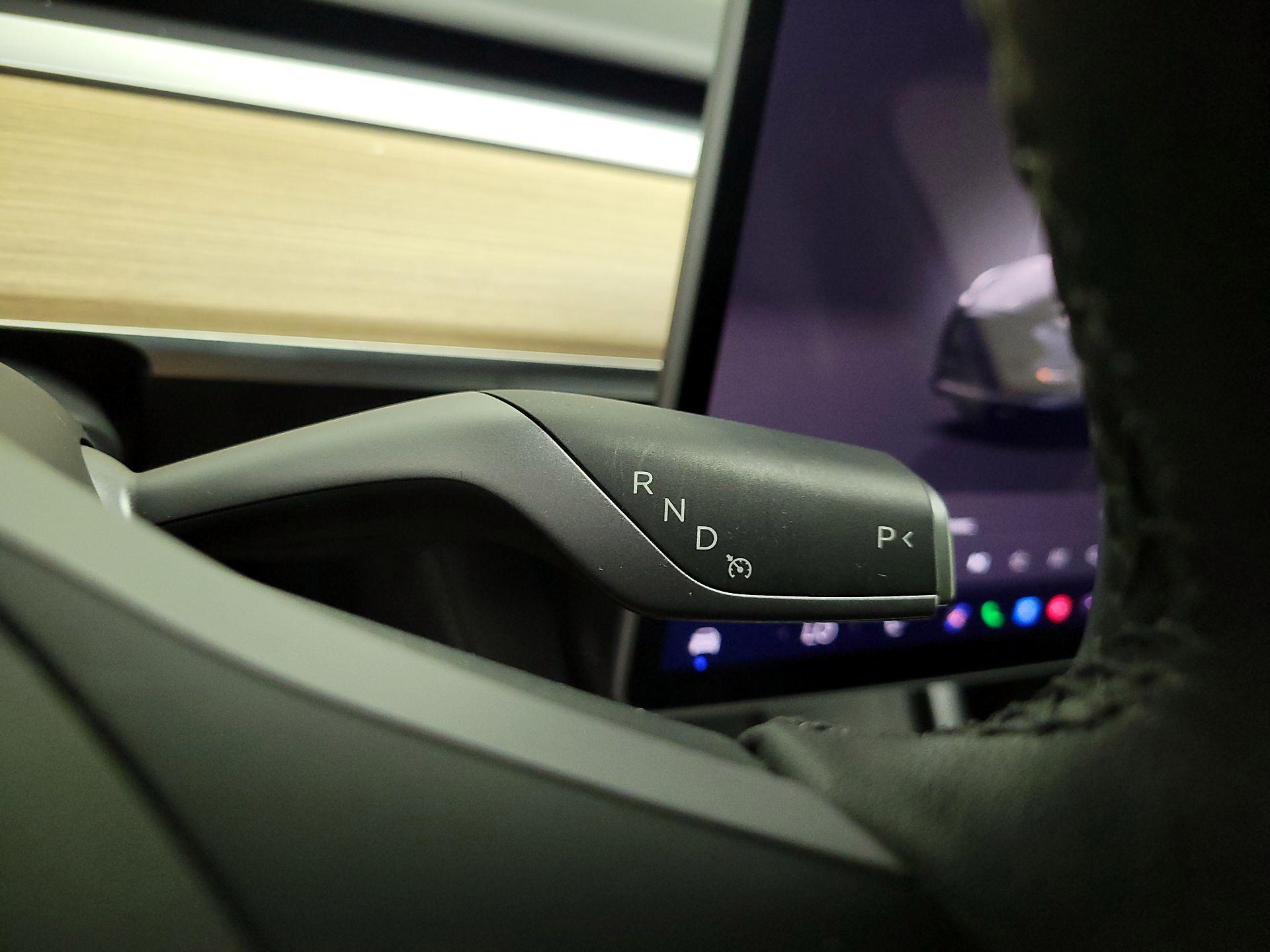 Thumbnail: 2025 Tesla Model Y - 17