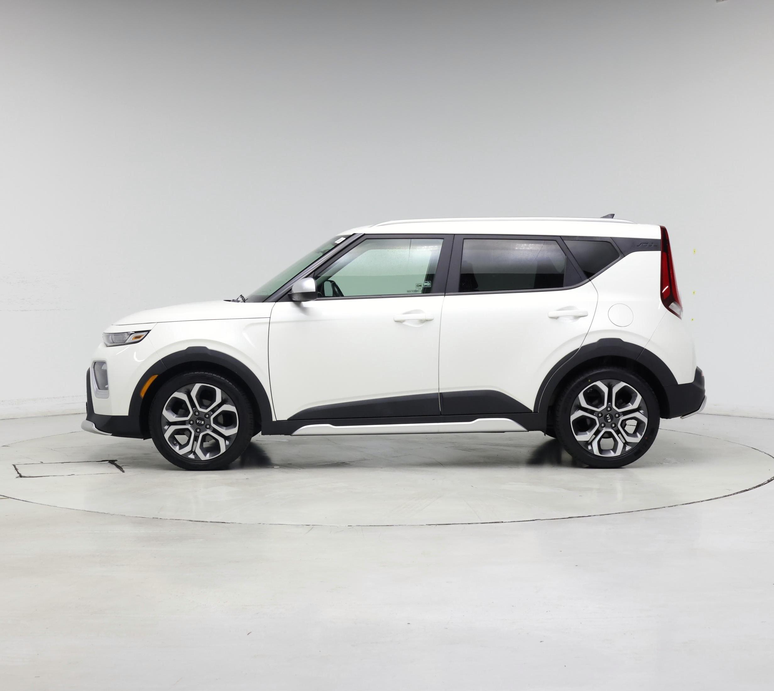 Thumbnail: 2020 Kia Soul - 3