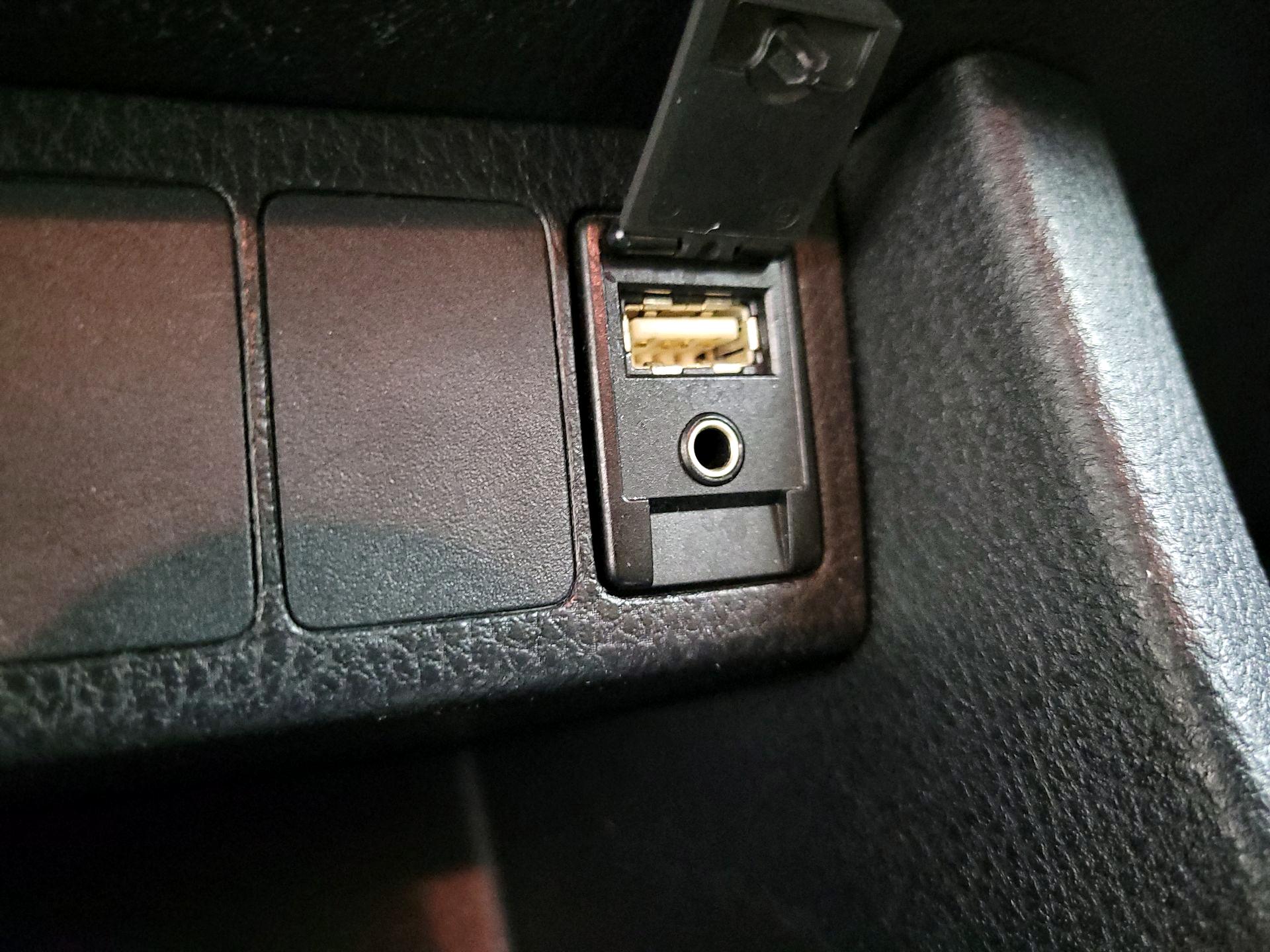 Thumbnail: 2019 Toyota Corolla - 18