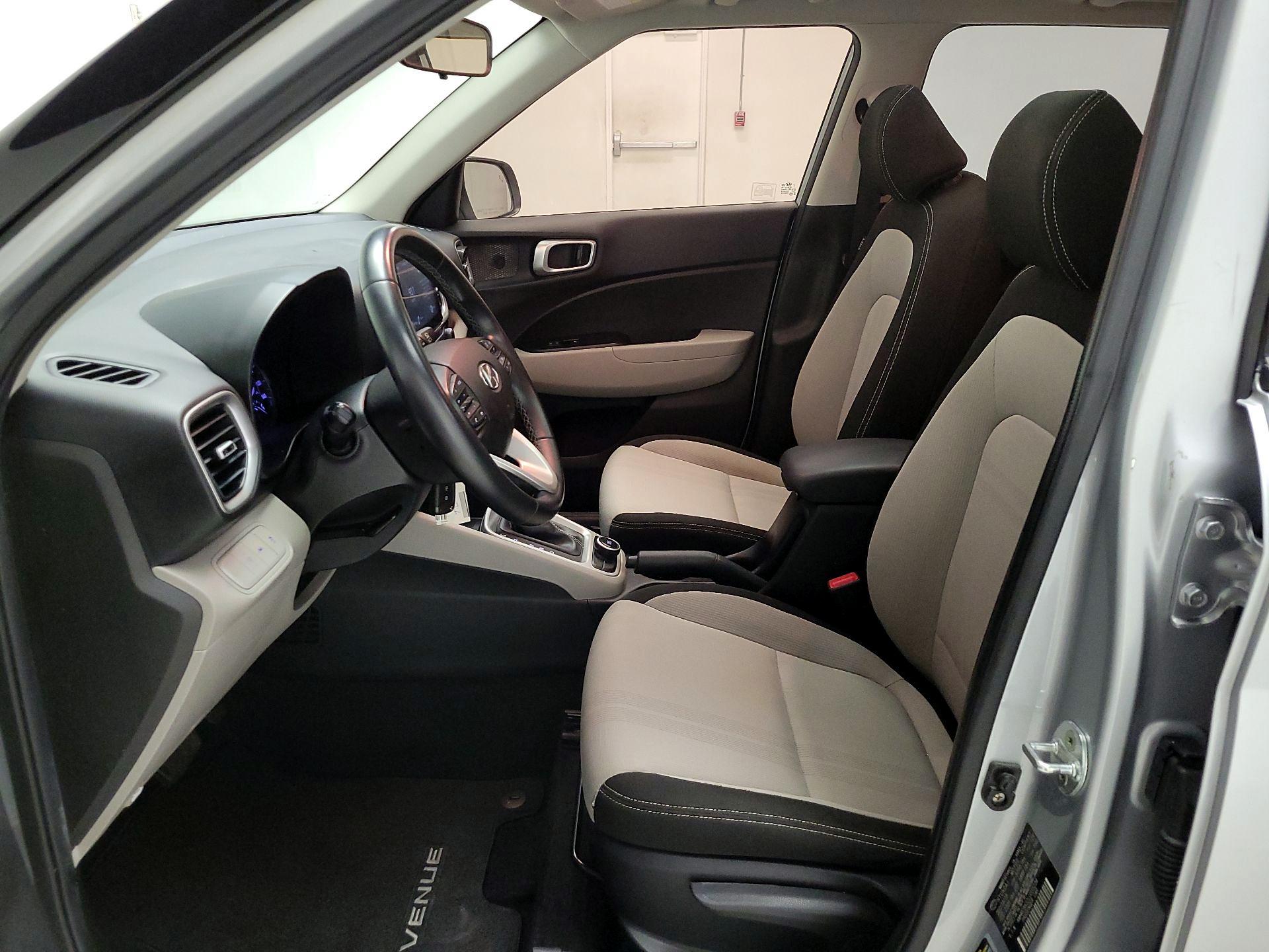 Thumbnail: 2020 Hyundai Venue - 11