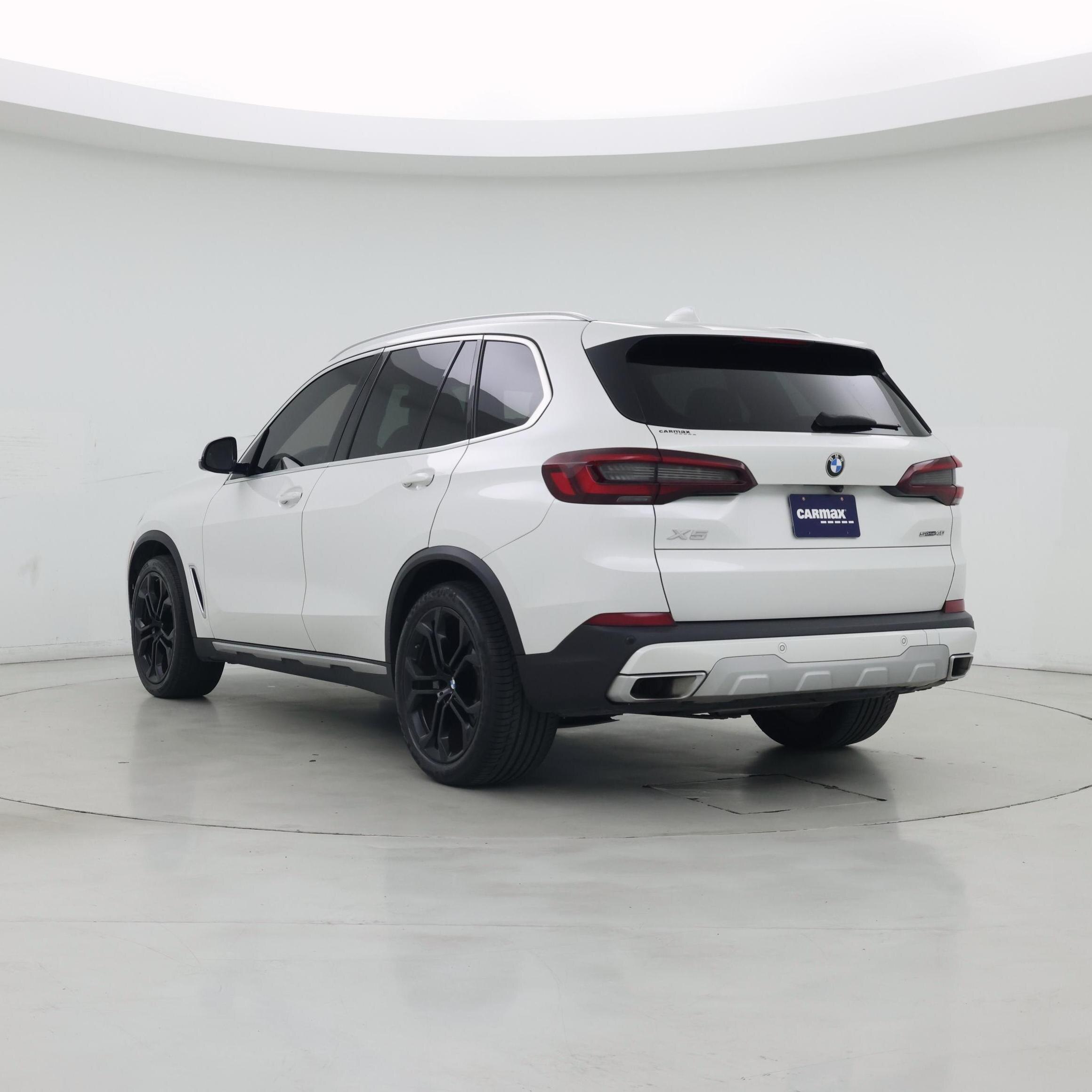 Thumbnail: 2023 BMW X5 - 2