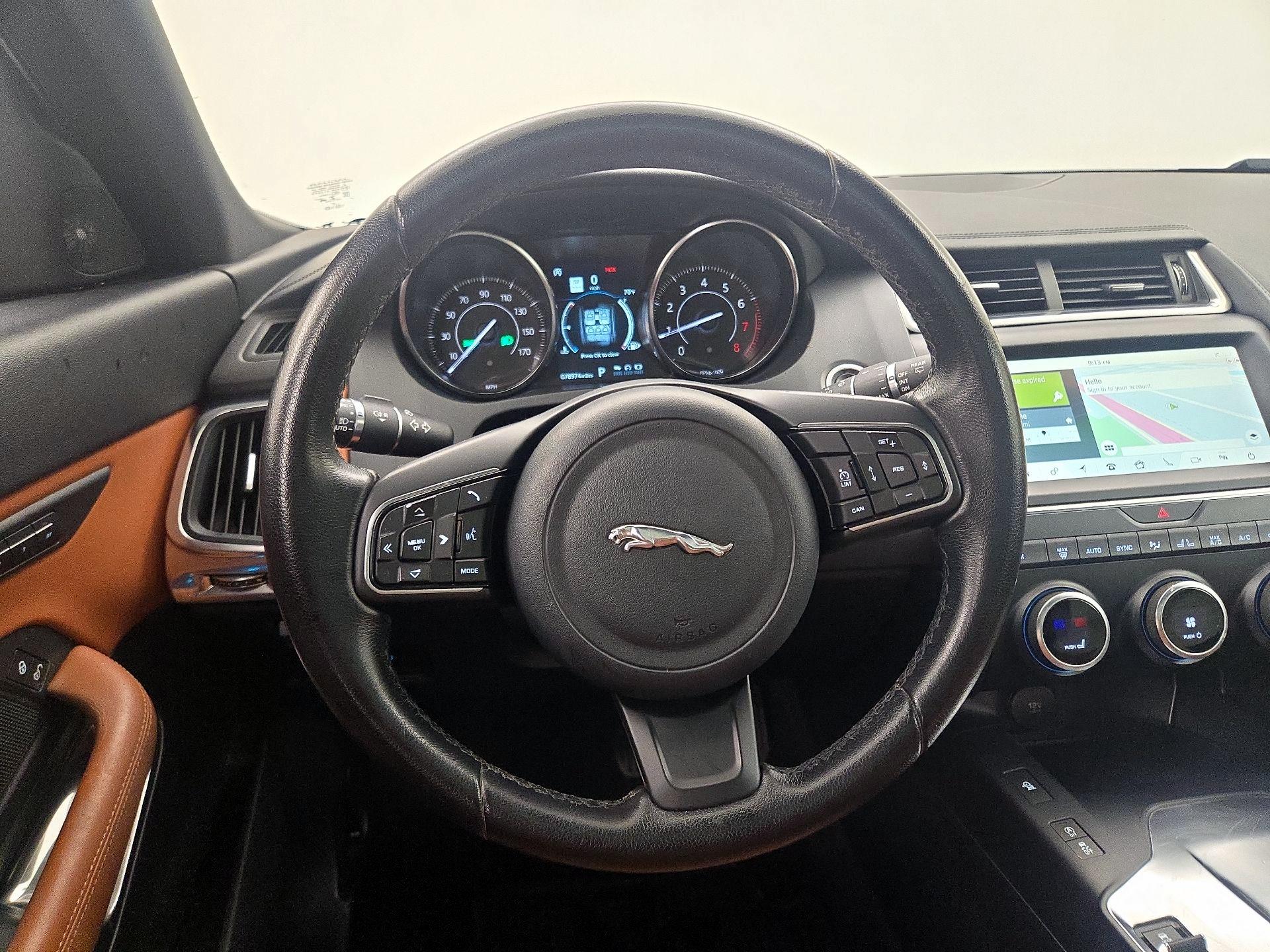 Thumbnail: 2019 Jaguar E-Pace - 10