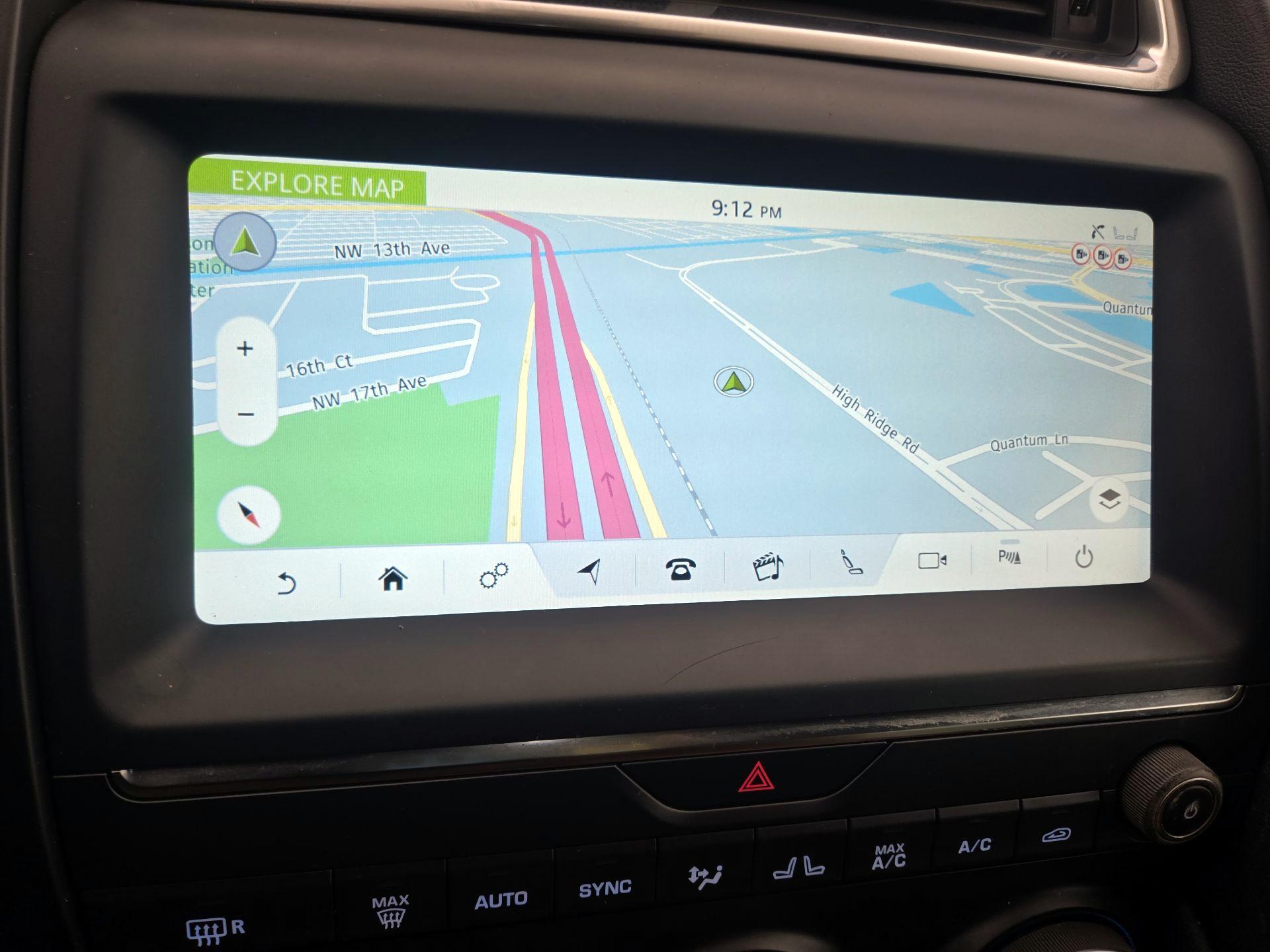 Thumbnail: 2019 Jaguar E-Pace - 14