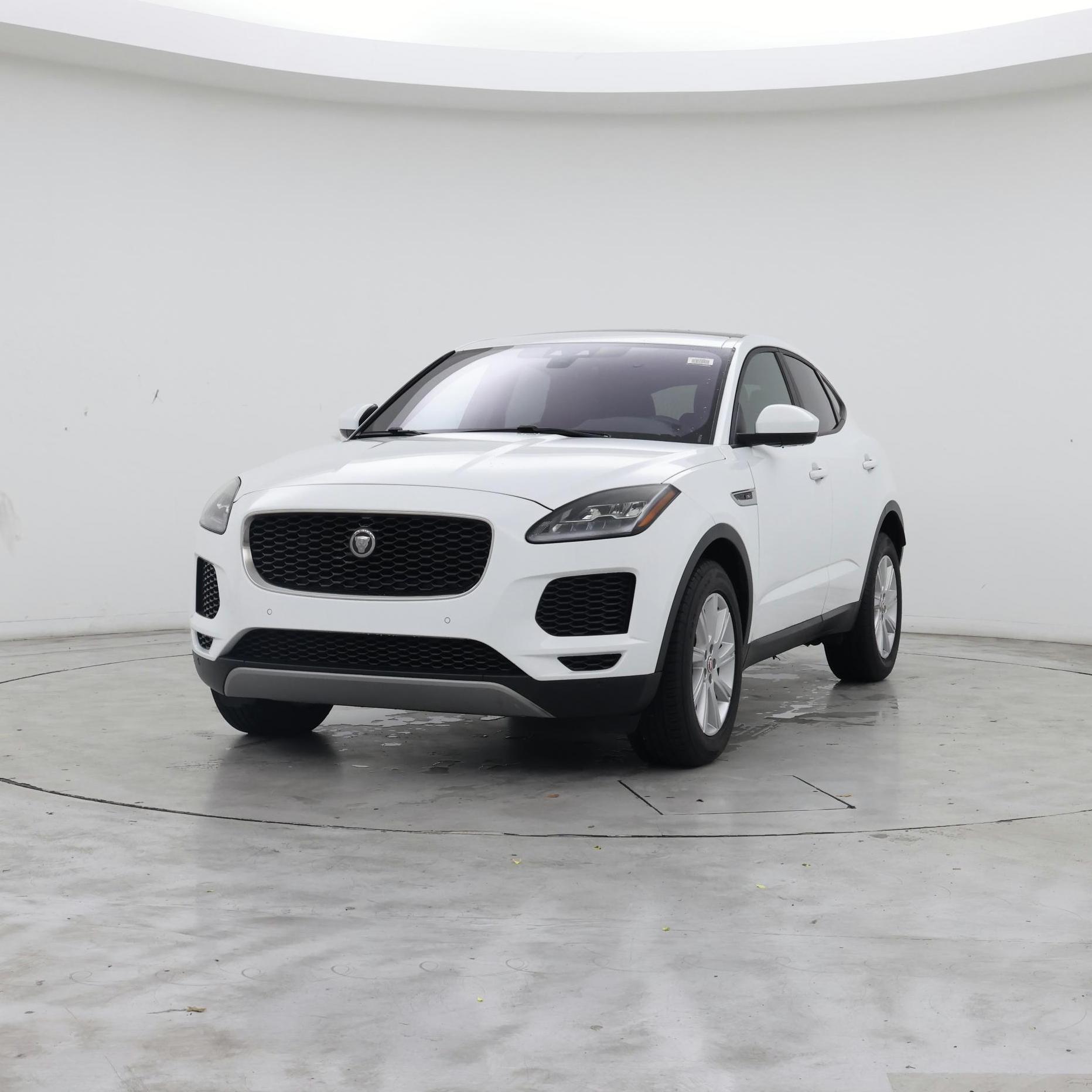 Thumbnail: 2019 Jaguar E-Pace - 4