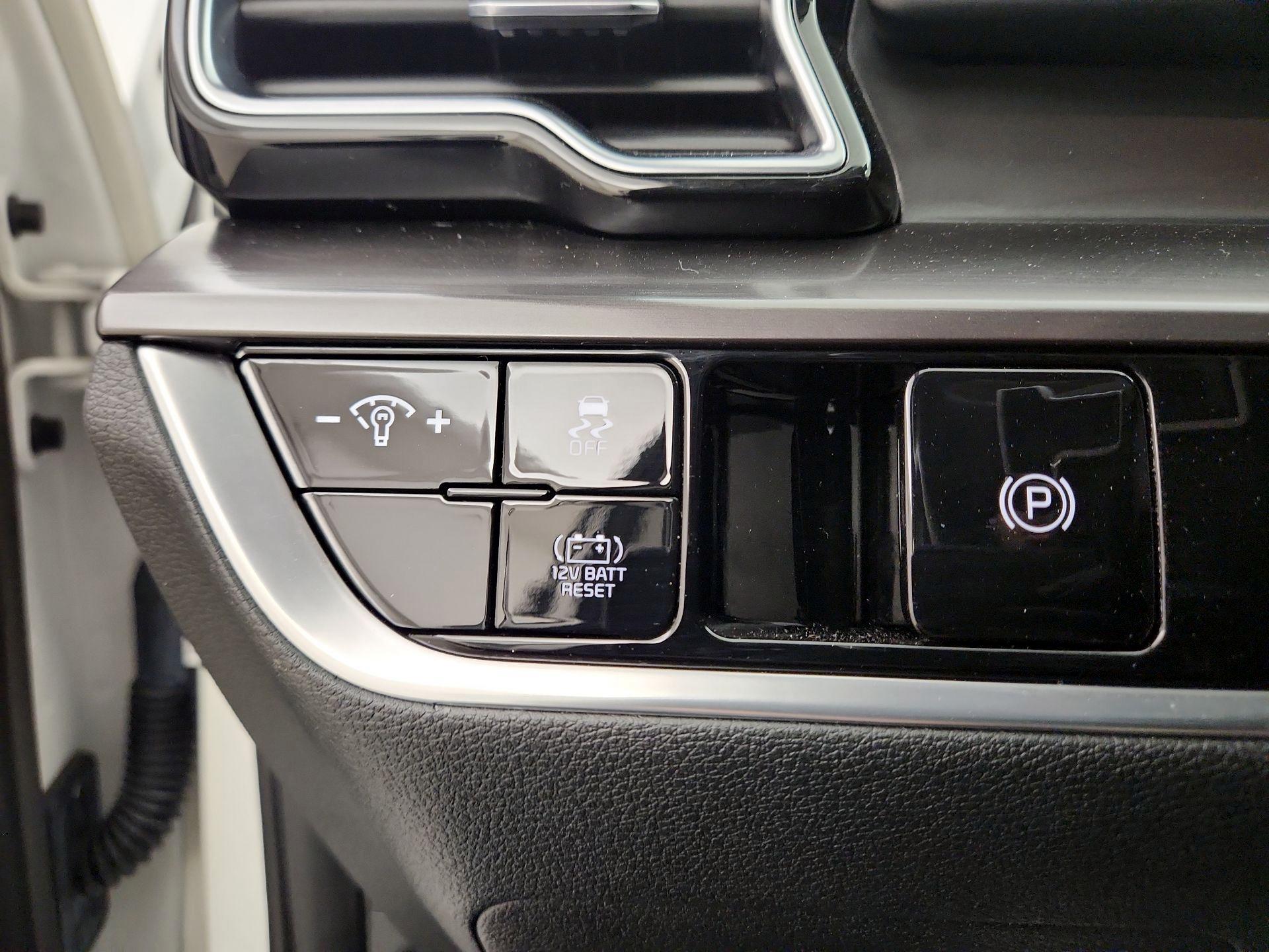 Thumbnail: 2024 Kia Sportage - 13