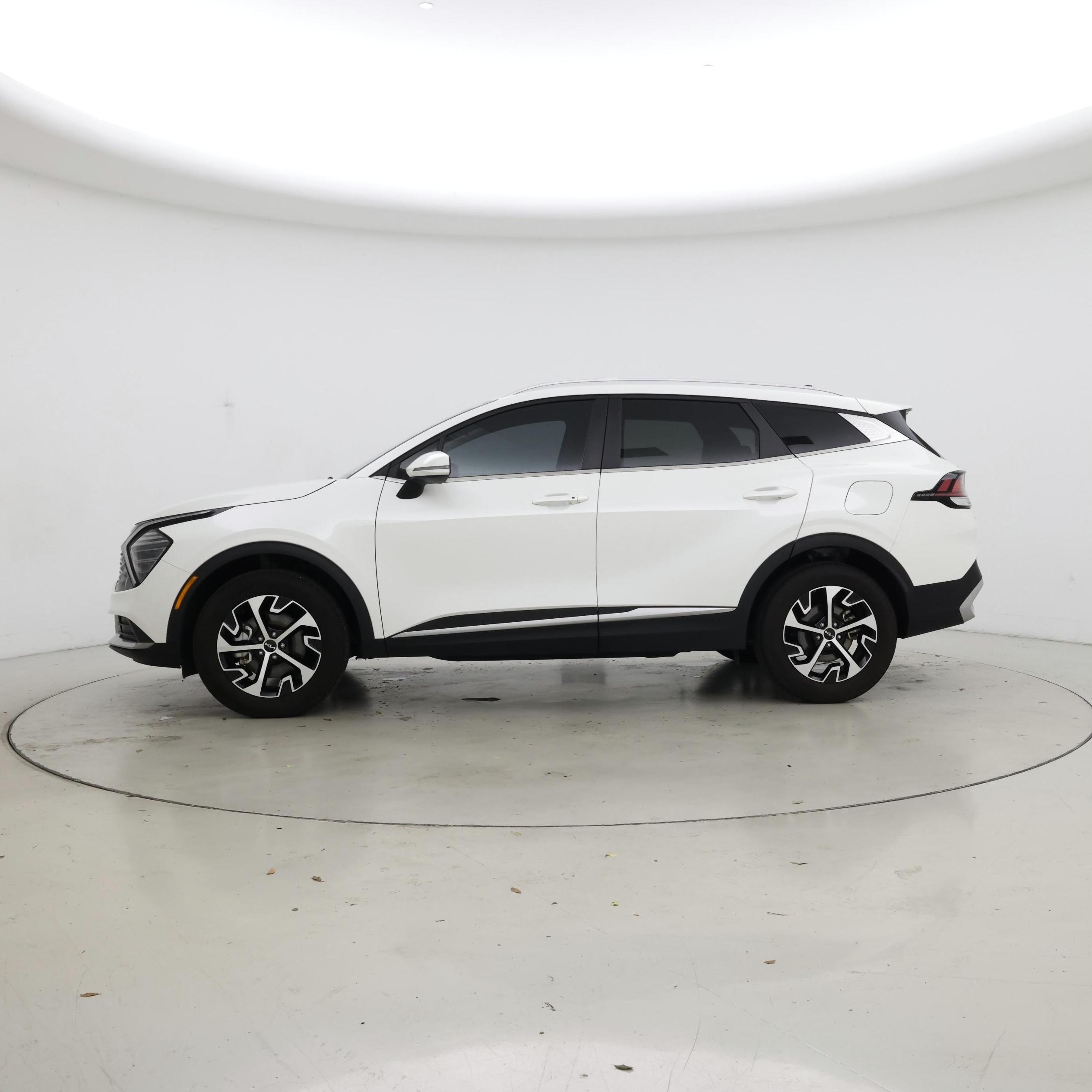 Thumbnail: 2024 Kia Sportage - 3