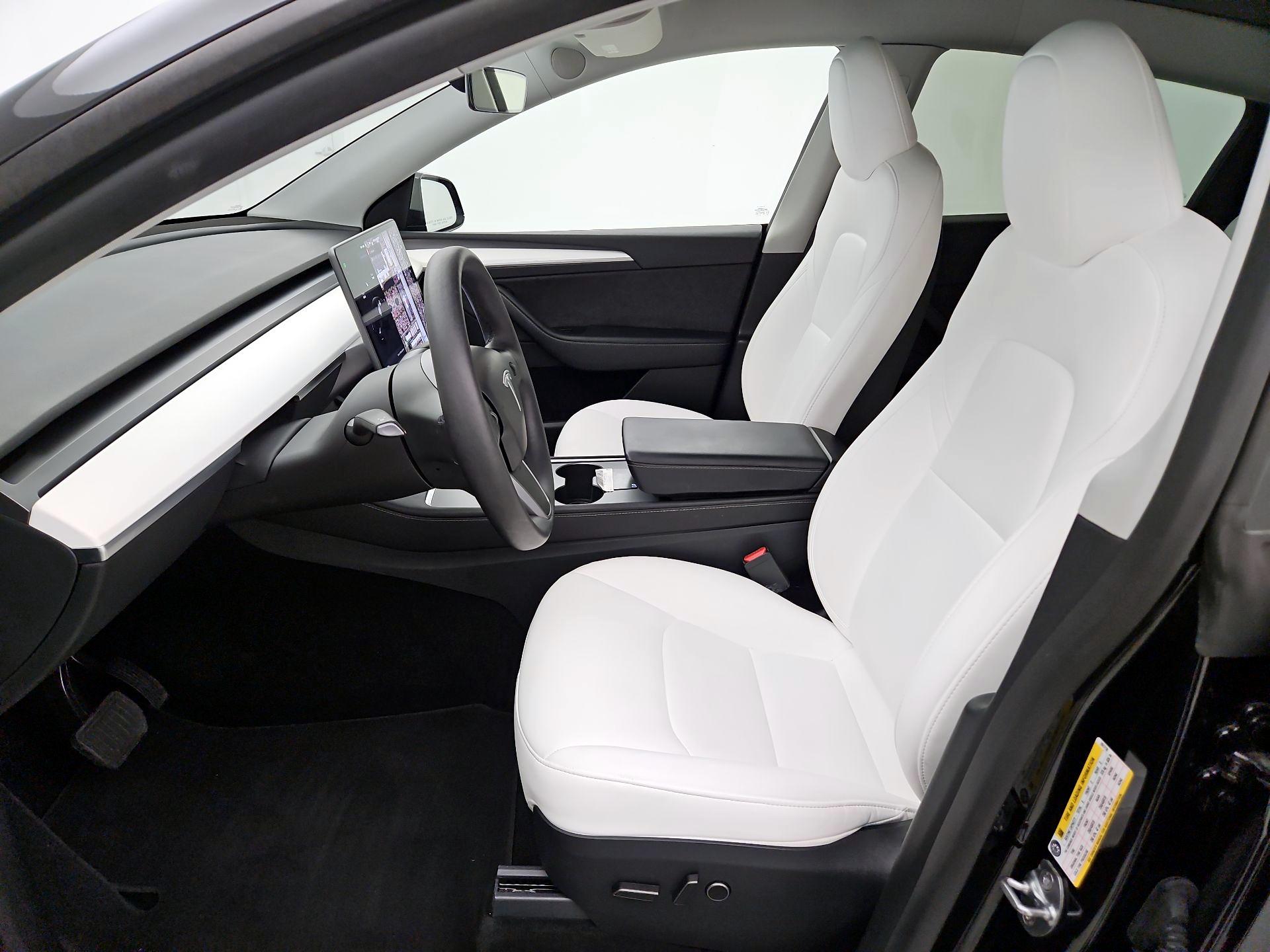 Thumbnail: 2025 Tesla Model Y - 11