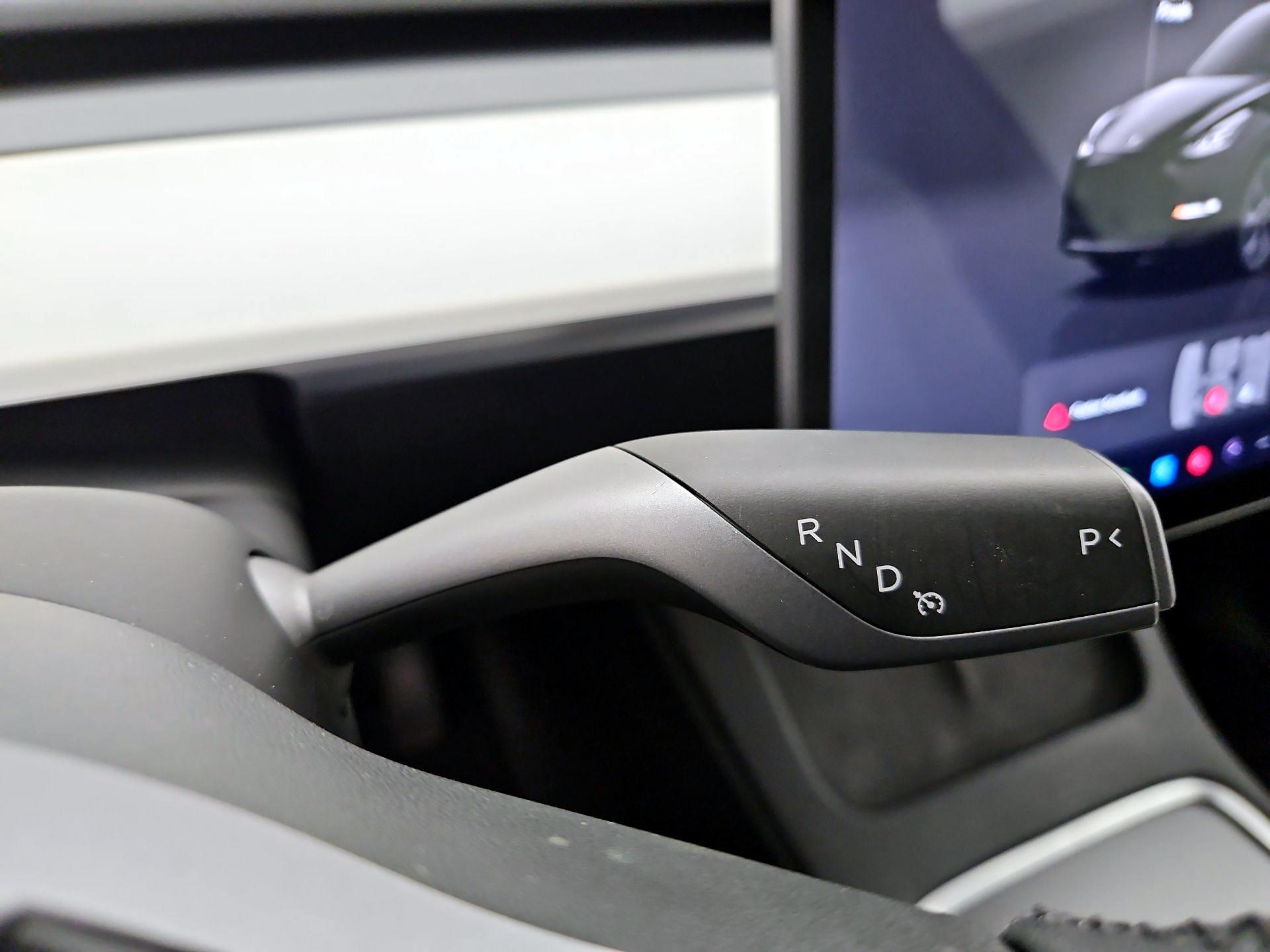 Thumbnail: 2025 Tesla Model Y - 17