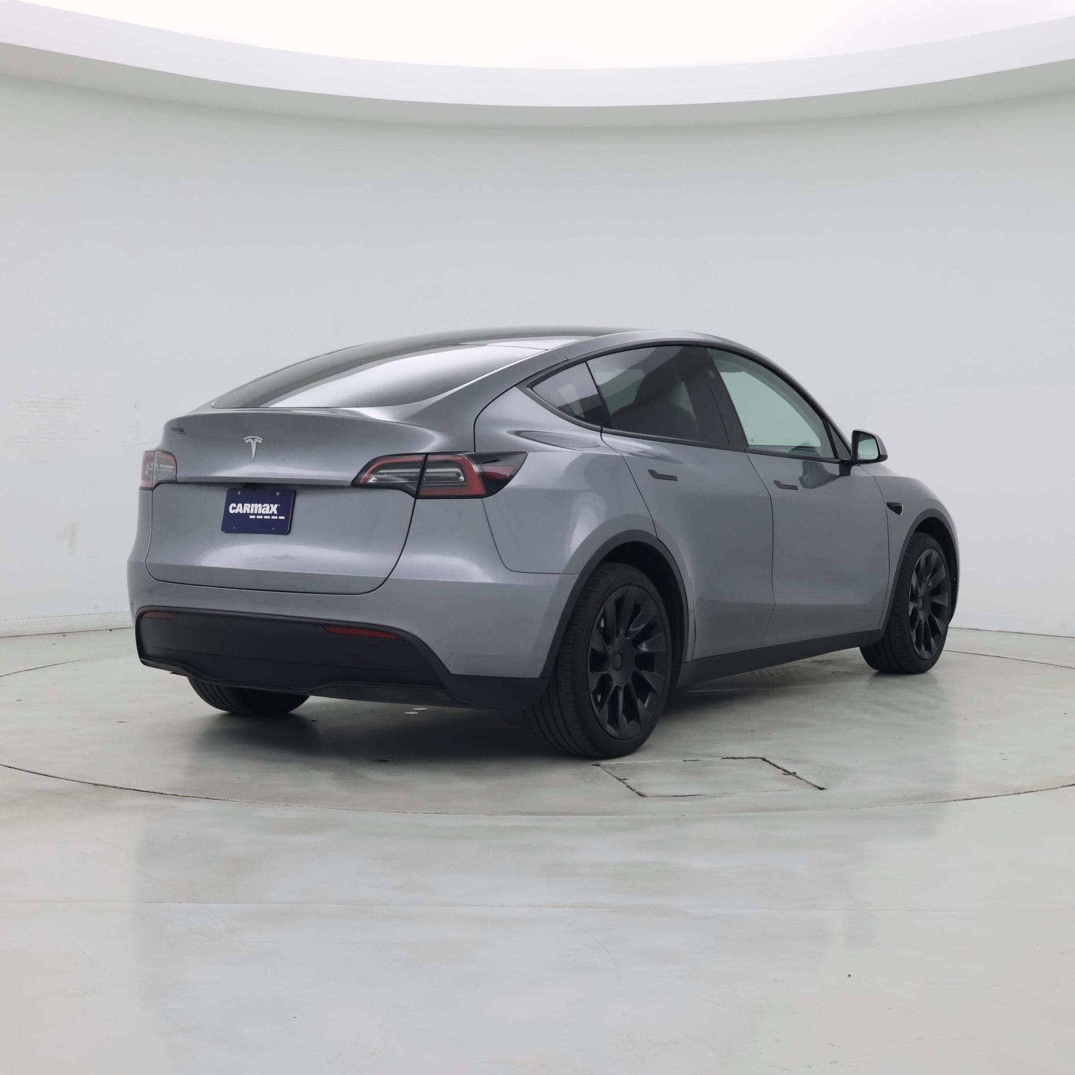 Thumbnail: 2025 Tesla Model Y - 8
