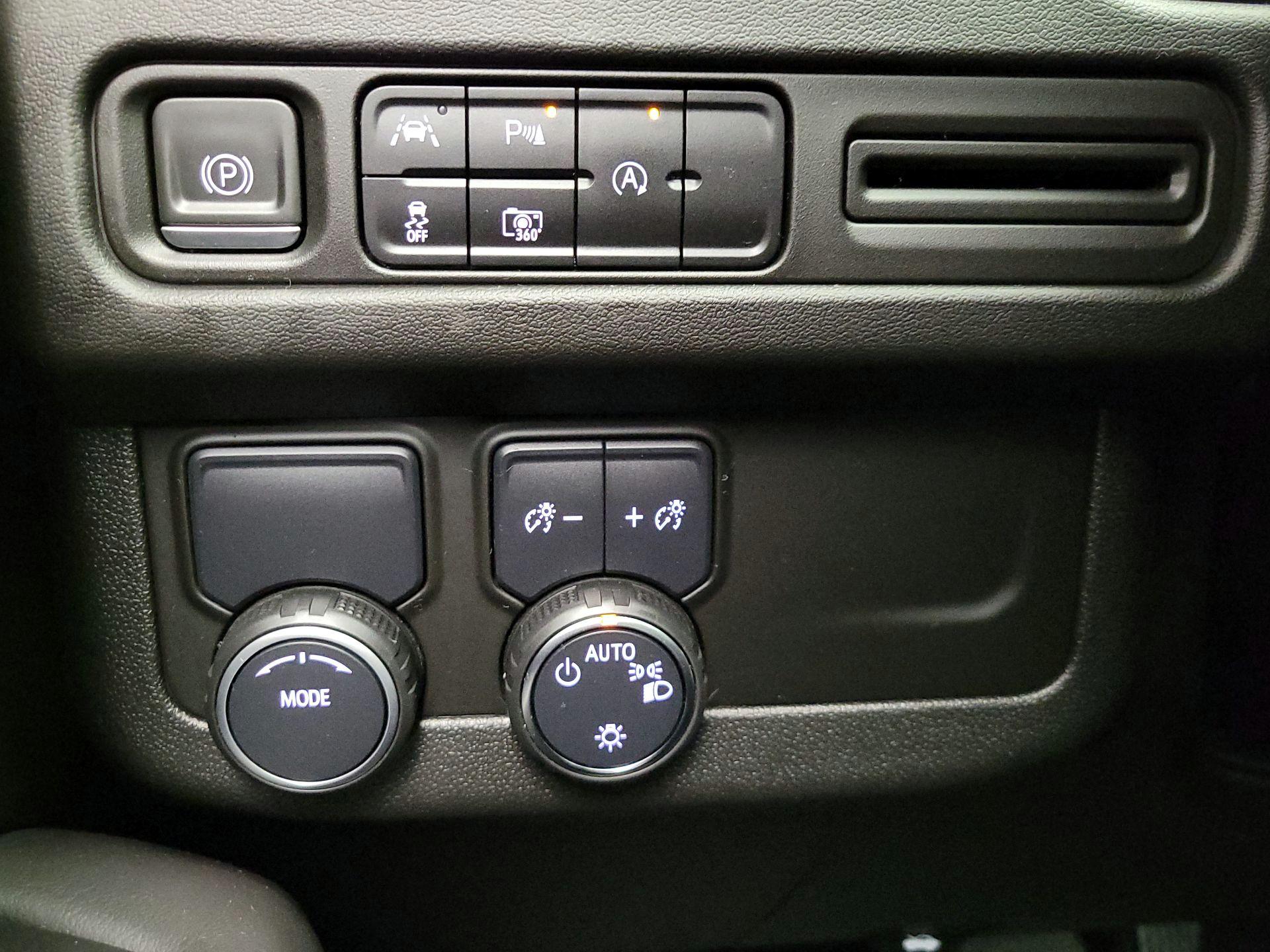 Thumbnail: 2023 Chevrolet Suburban - 13