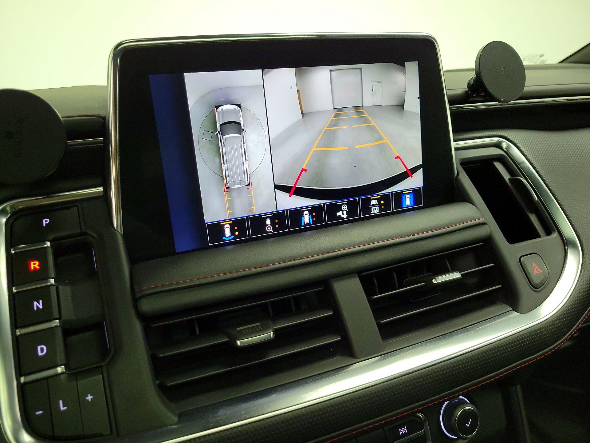 Thumbnail: 2023 Chevrolet Suburban - 14