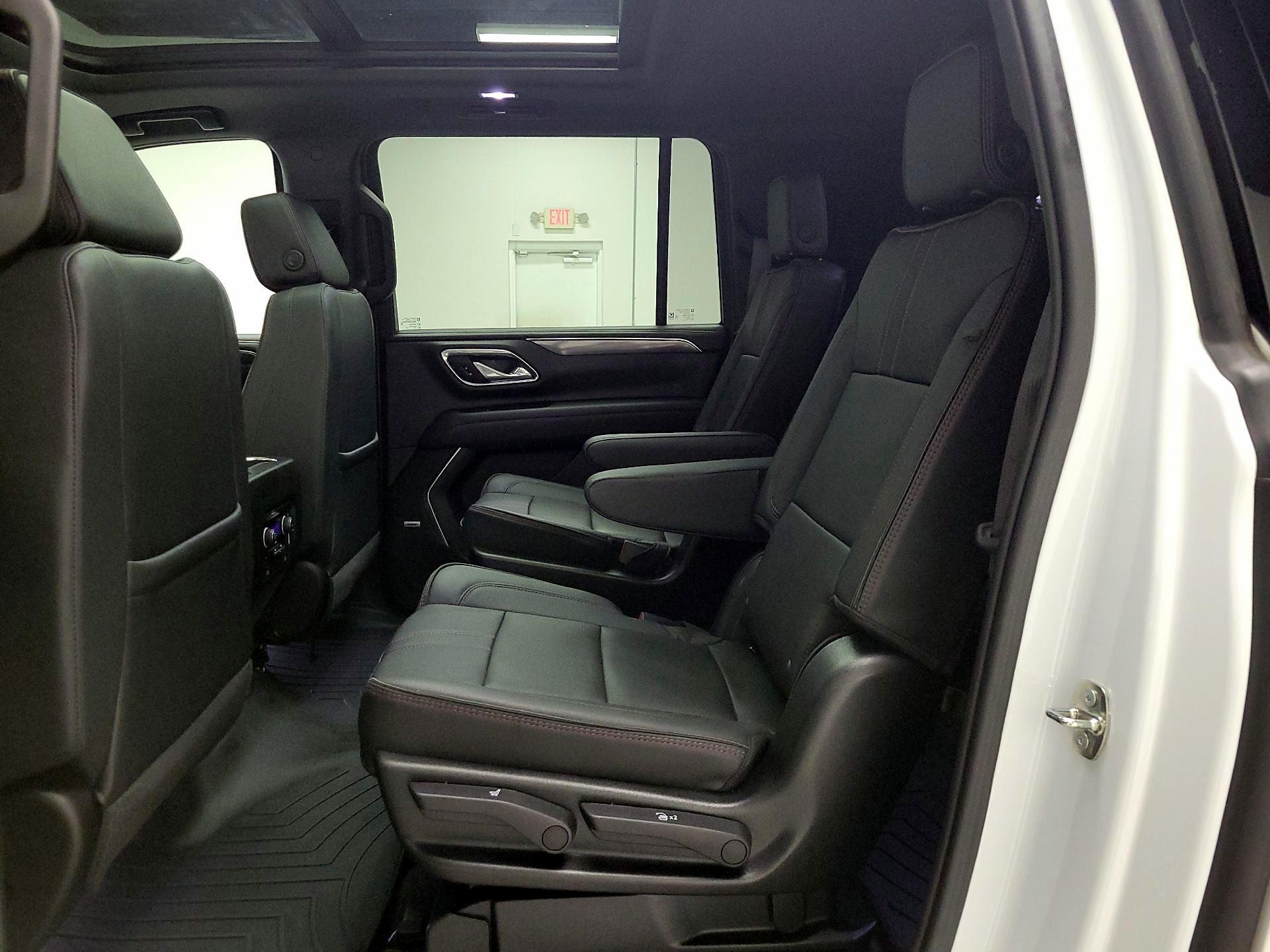 Thumbnail: 2023 Chevrolet Suburban - 20