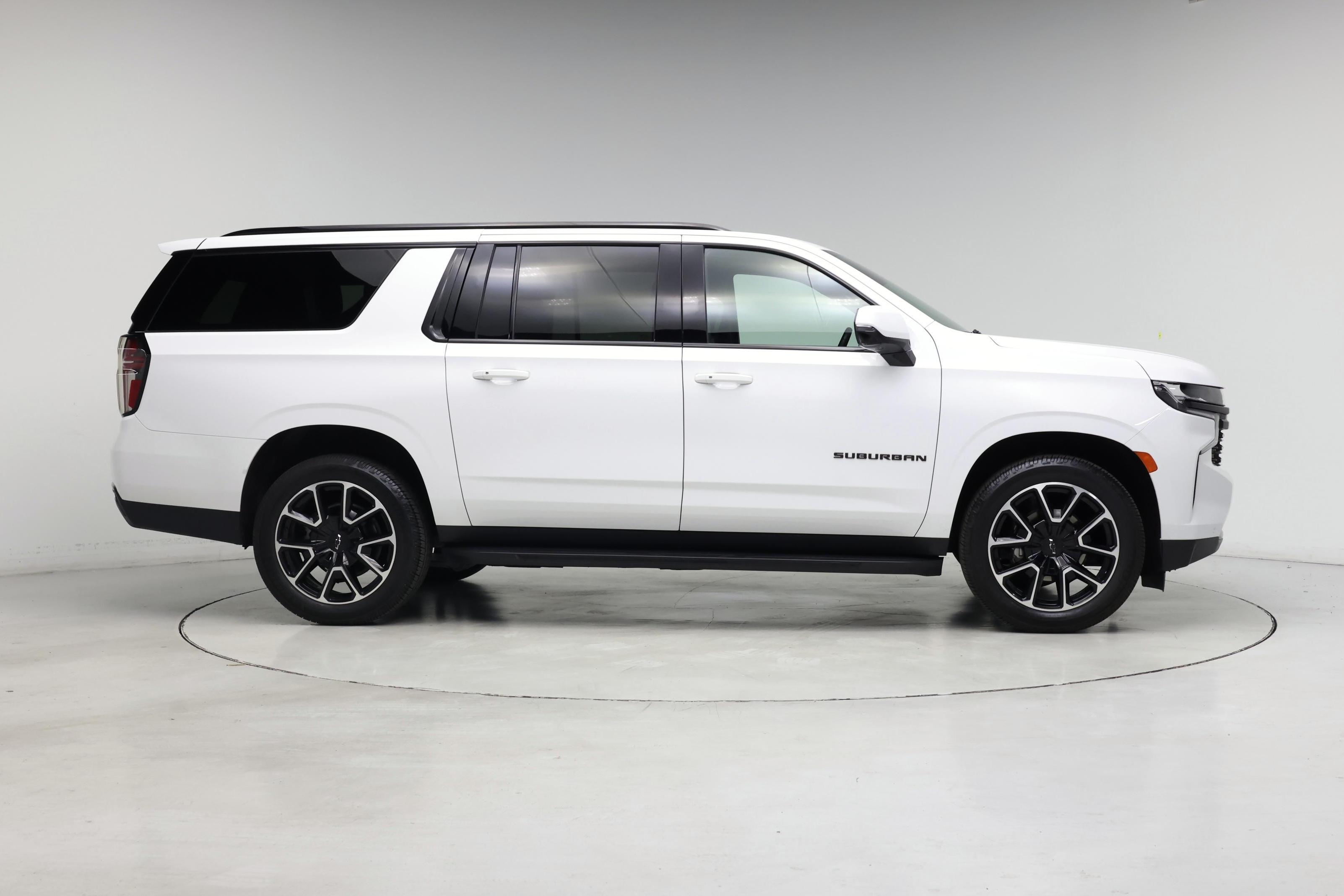 Thumbnail: 2023 Chevrolet Suburban - 7