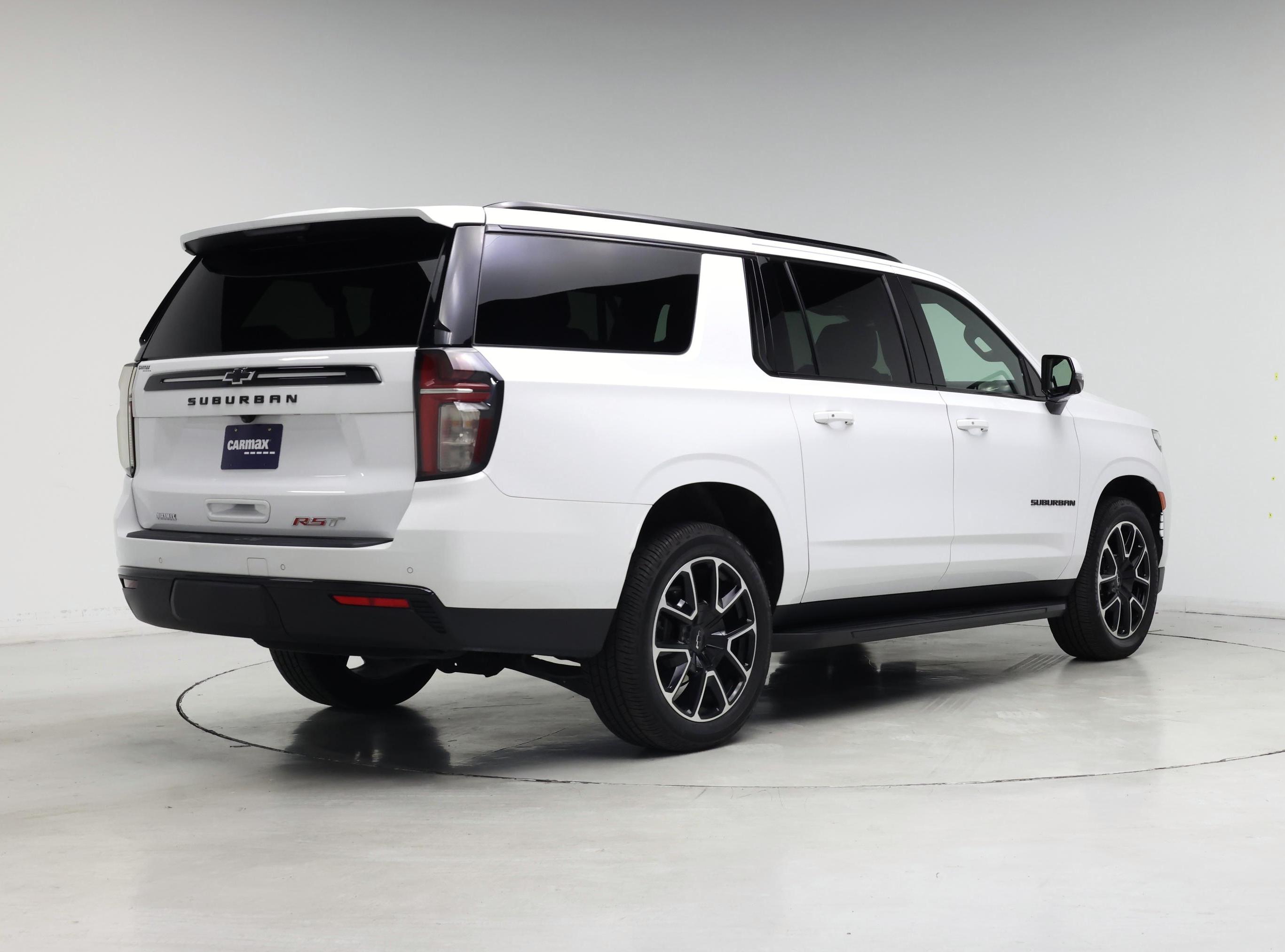 Thumbnail: 2023 Chevrolet Suburban - 8